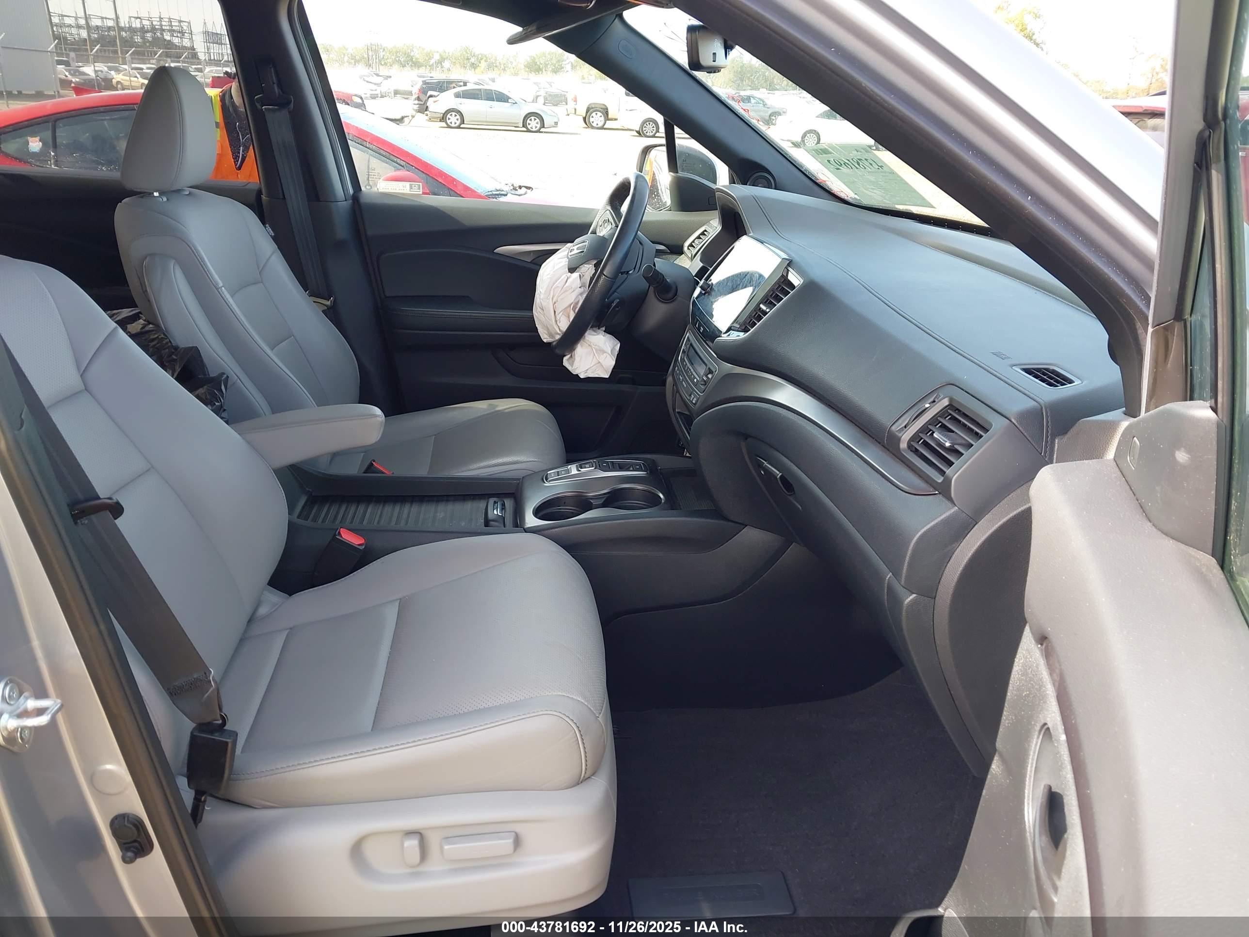 HONDA PASSPORT image 5