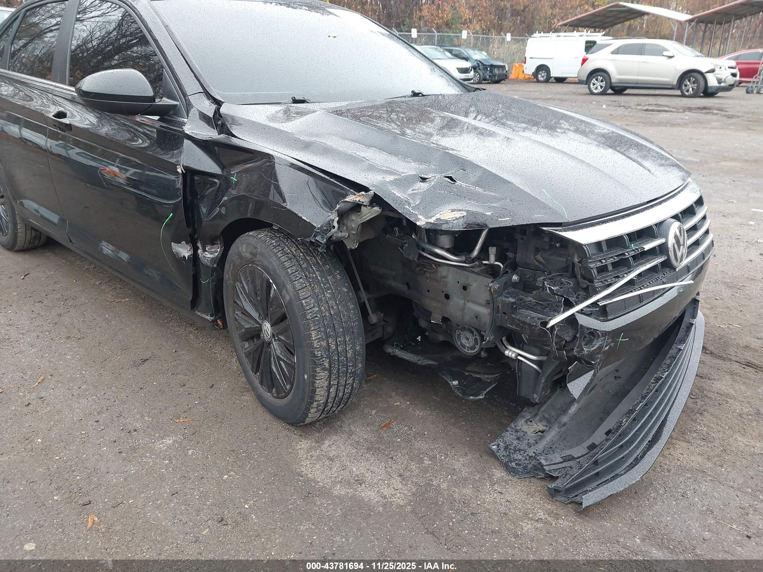VOLKSWAGEN JETTA image 6
