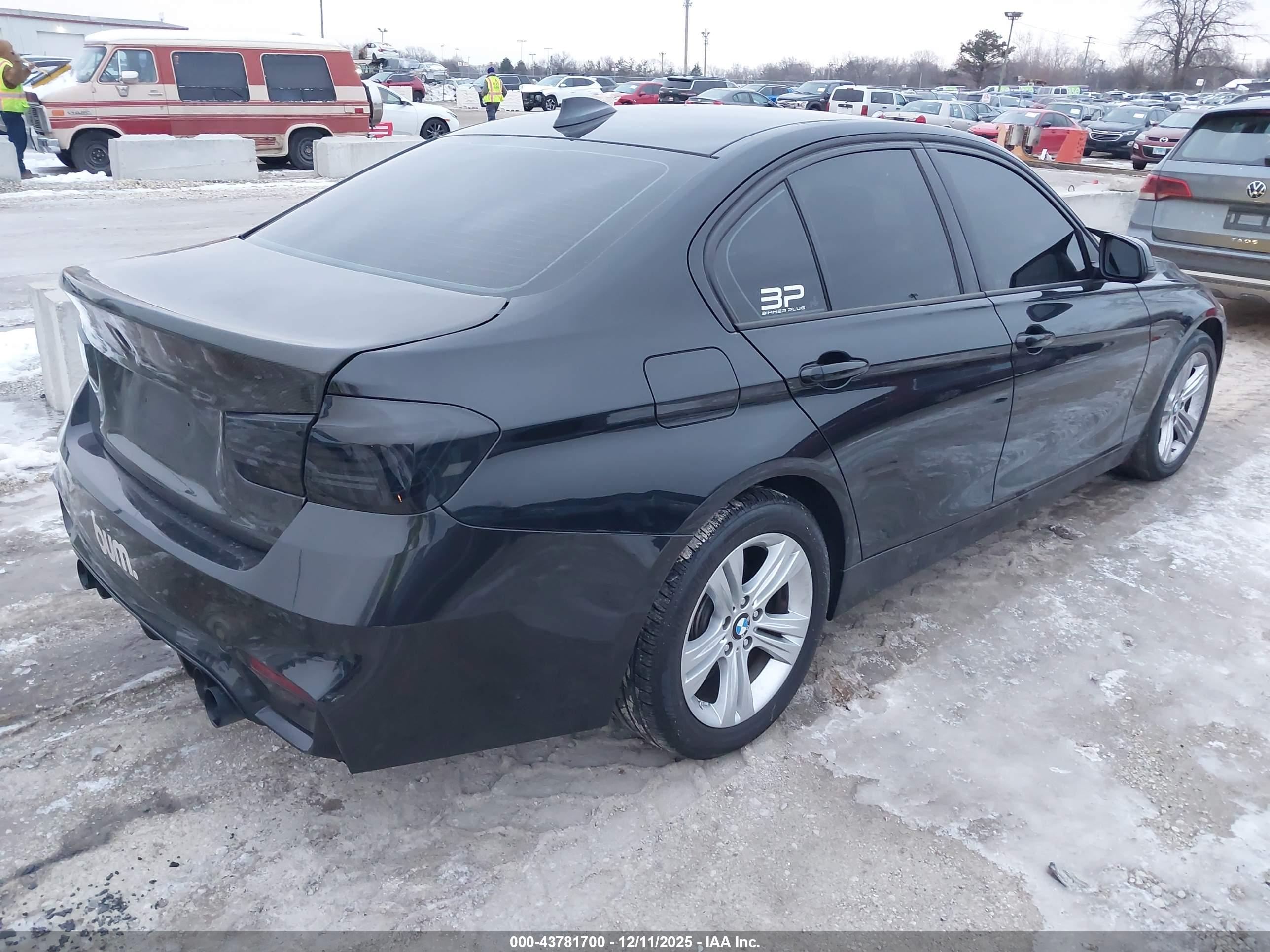 BMW 328I image 4