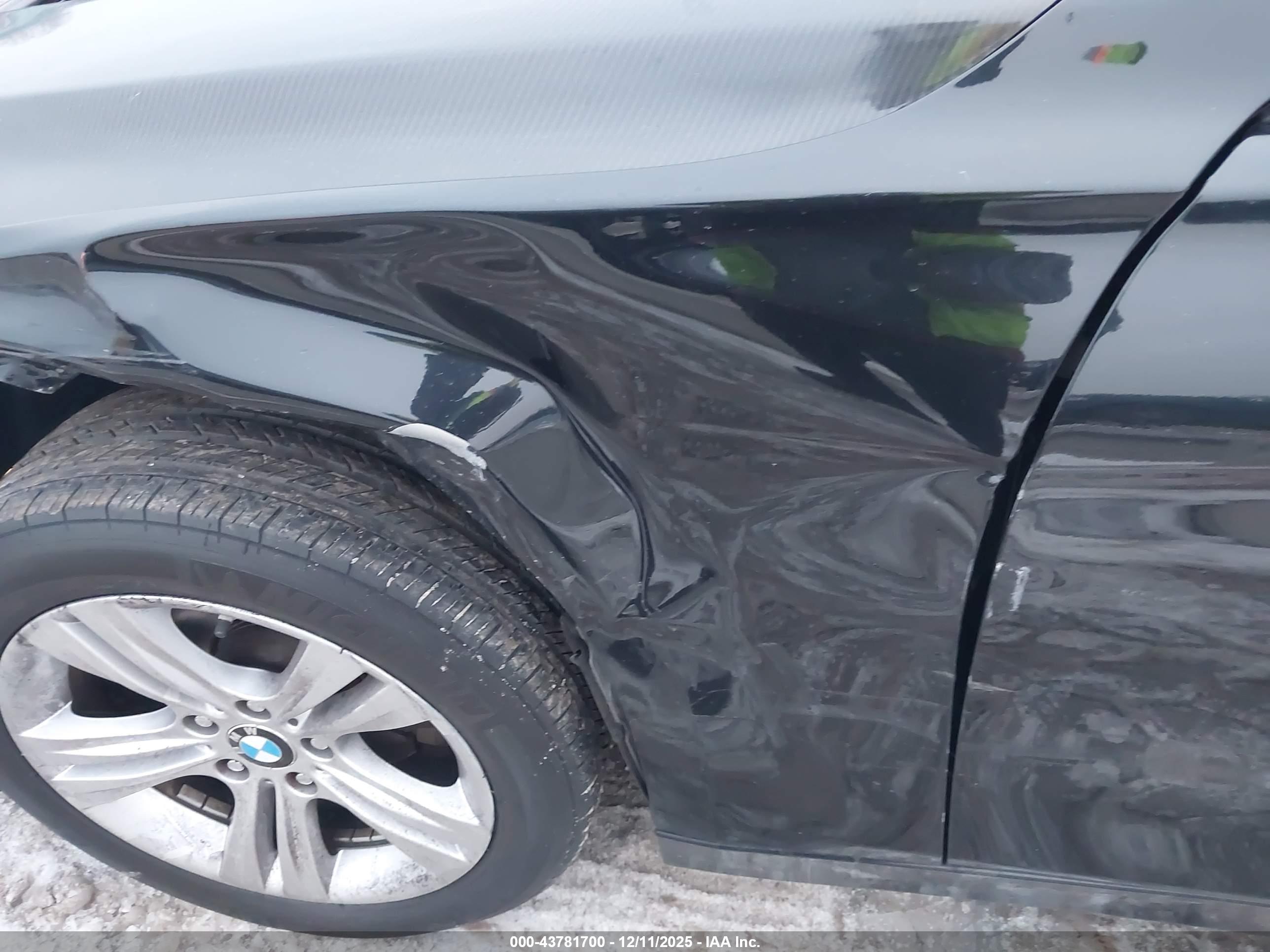 BMW 328I image 6