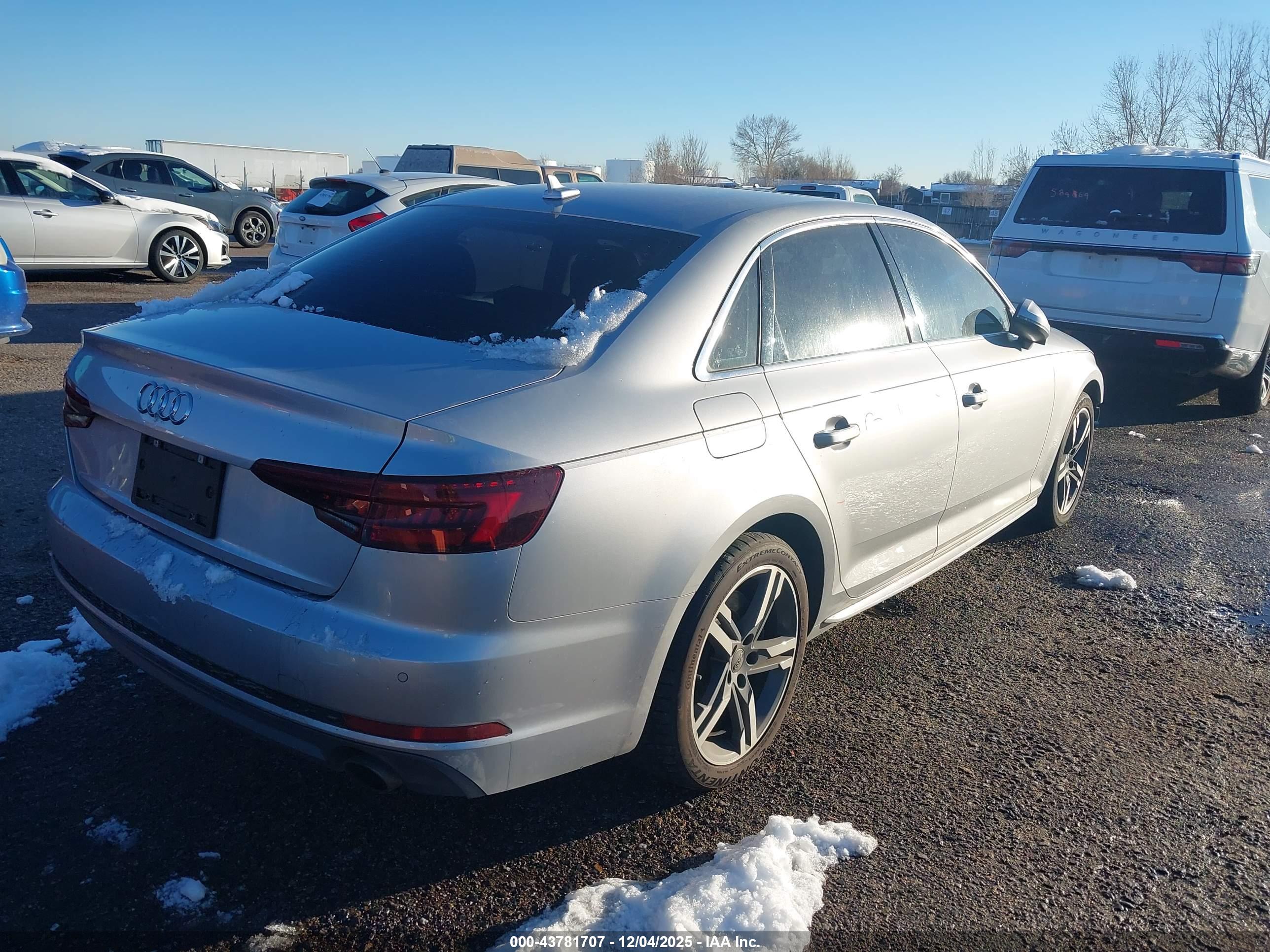 AUDI A4 image 4