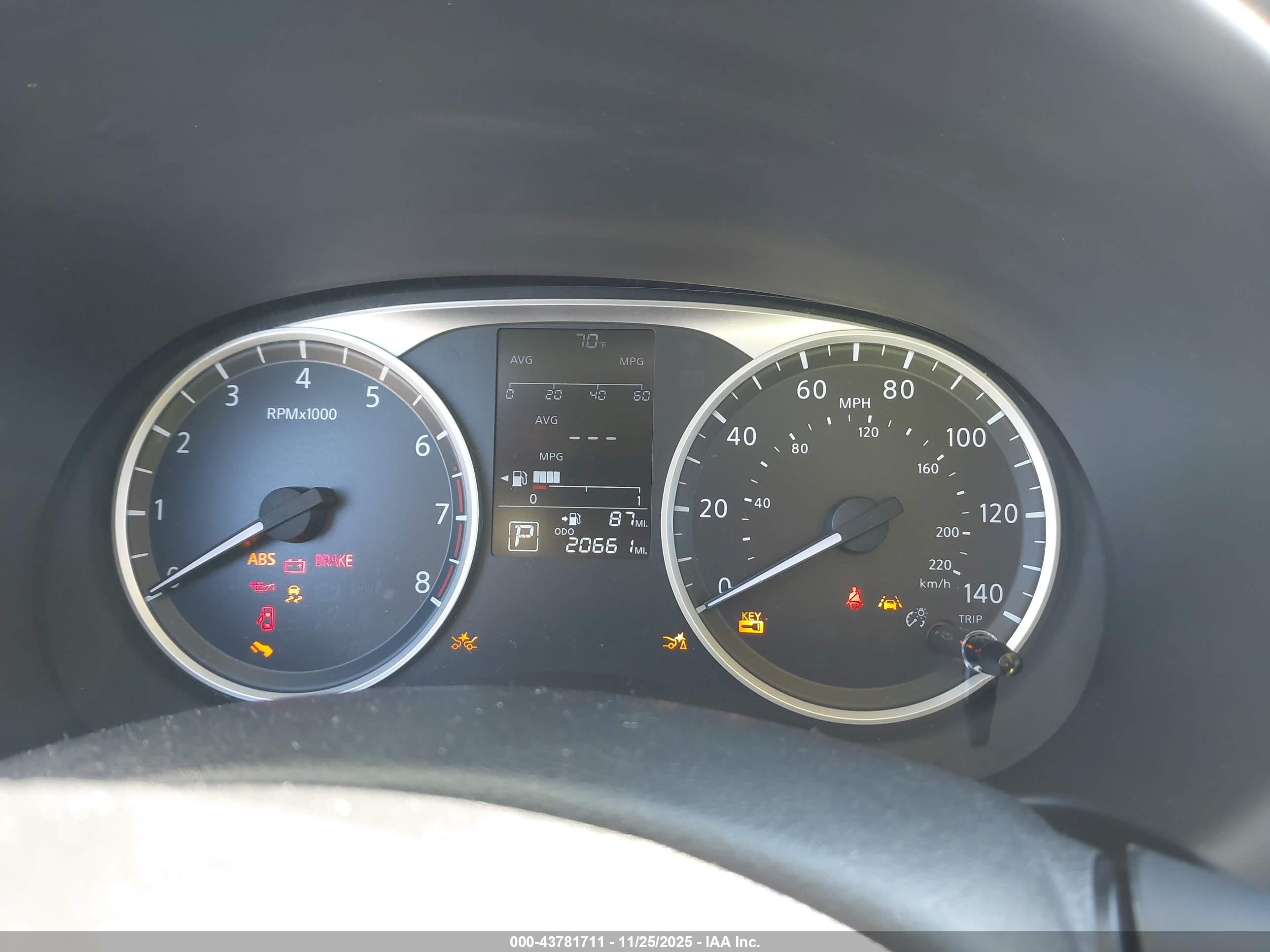 NISSAN KICKS image 7