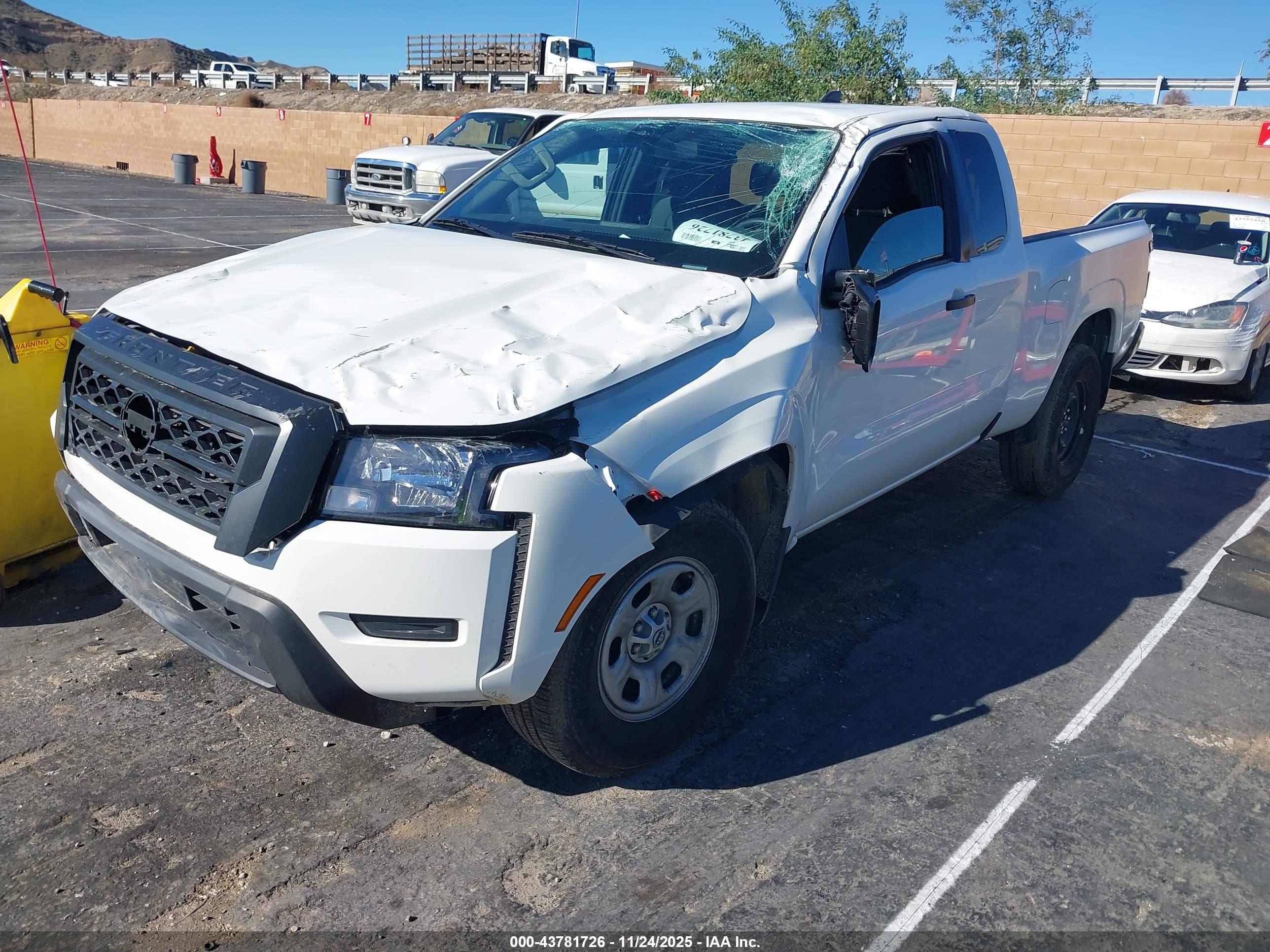 NISSAN FRONTIER image 2