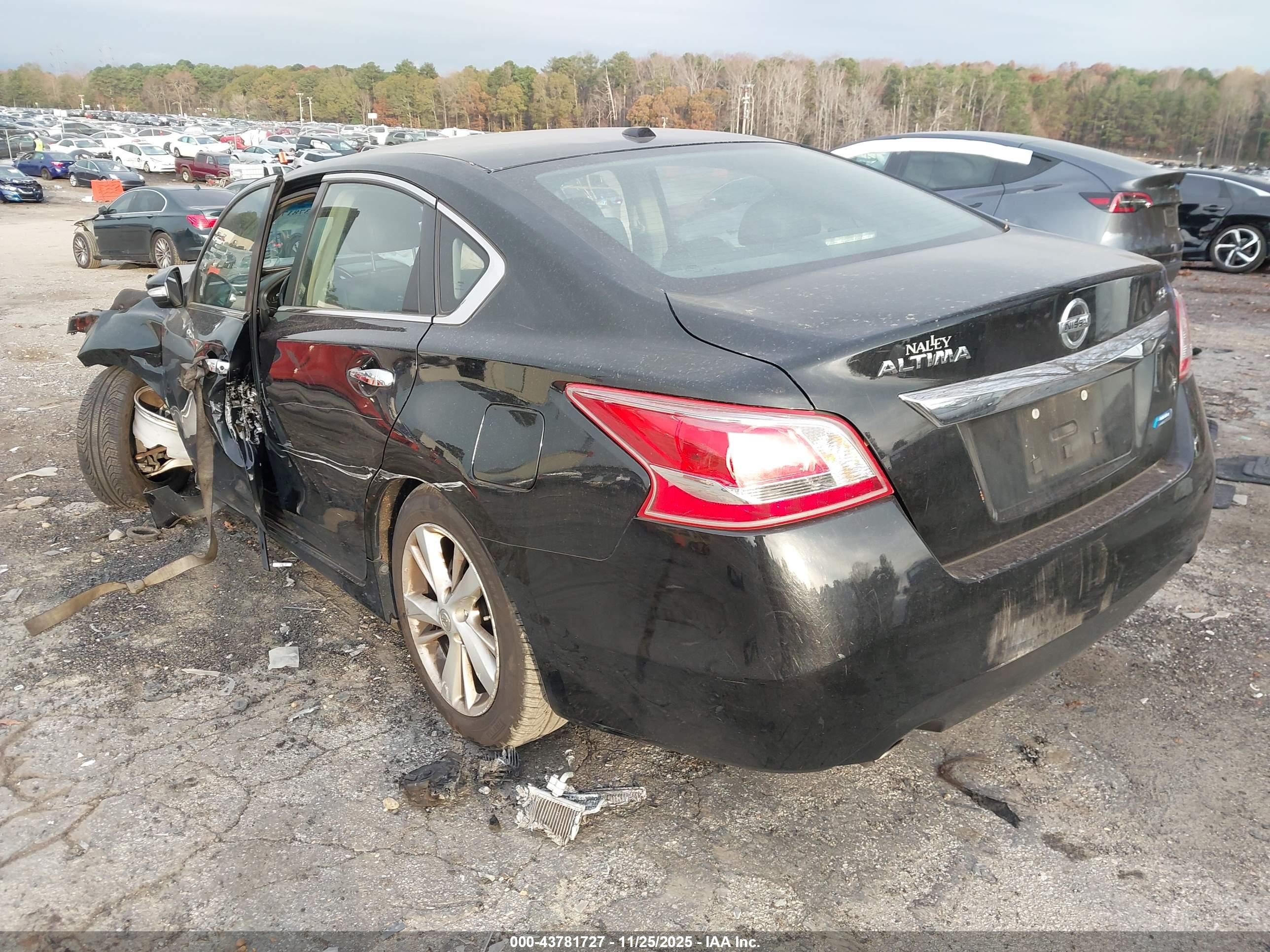 NISSAN ALTIMA image 3