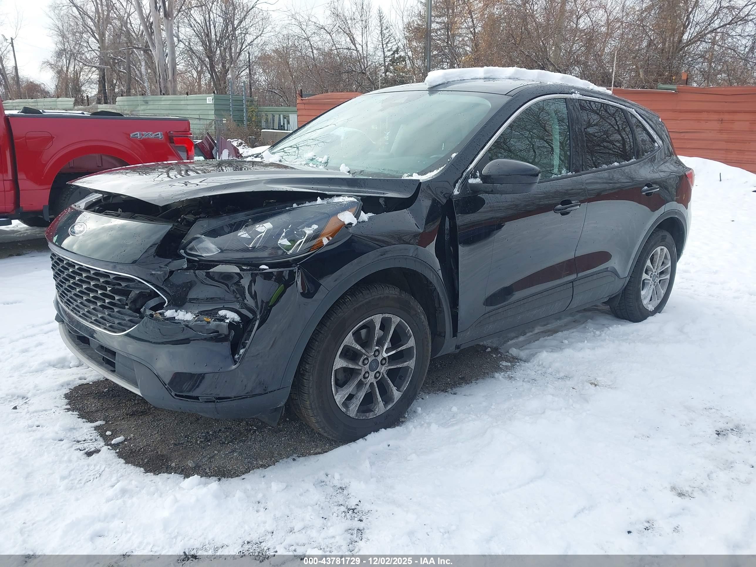 FORD ESCAPE image 2