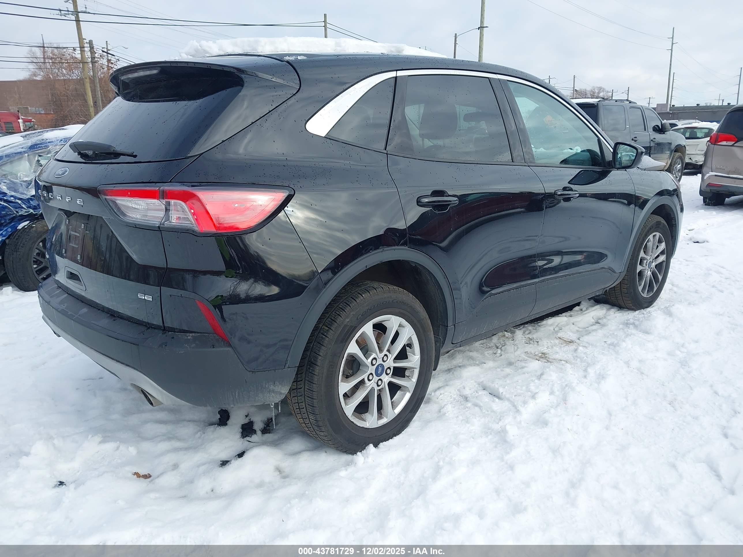 FORD ESCAPE image 4