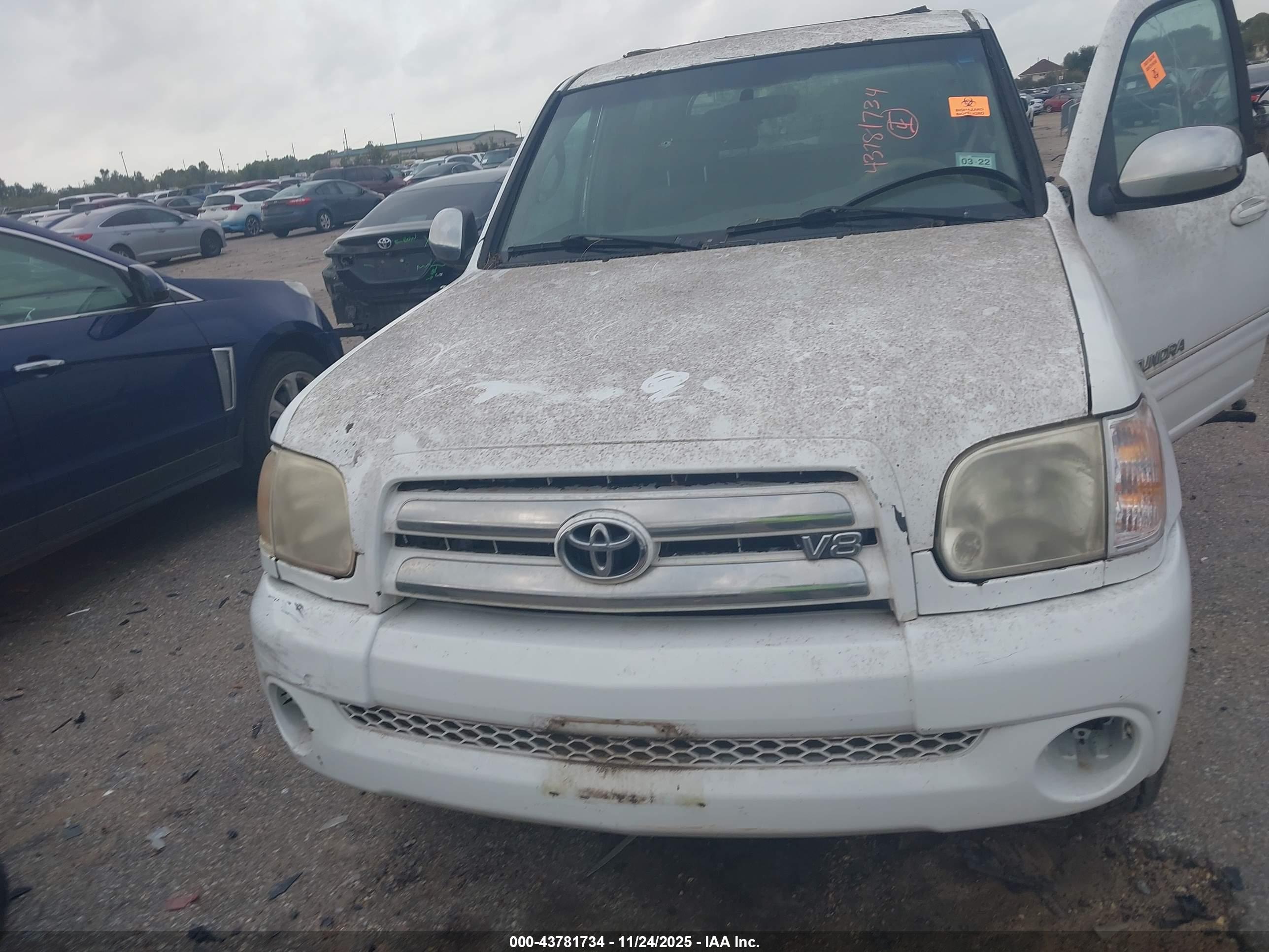 TOYOTA TUNDRA image 10