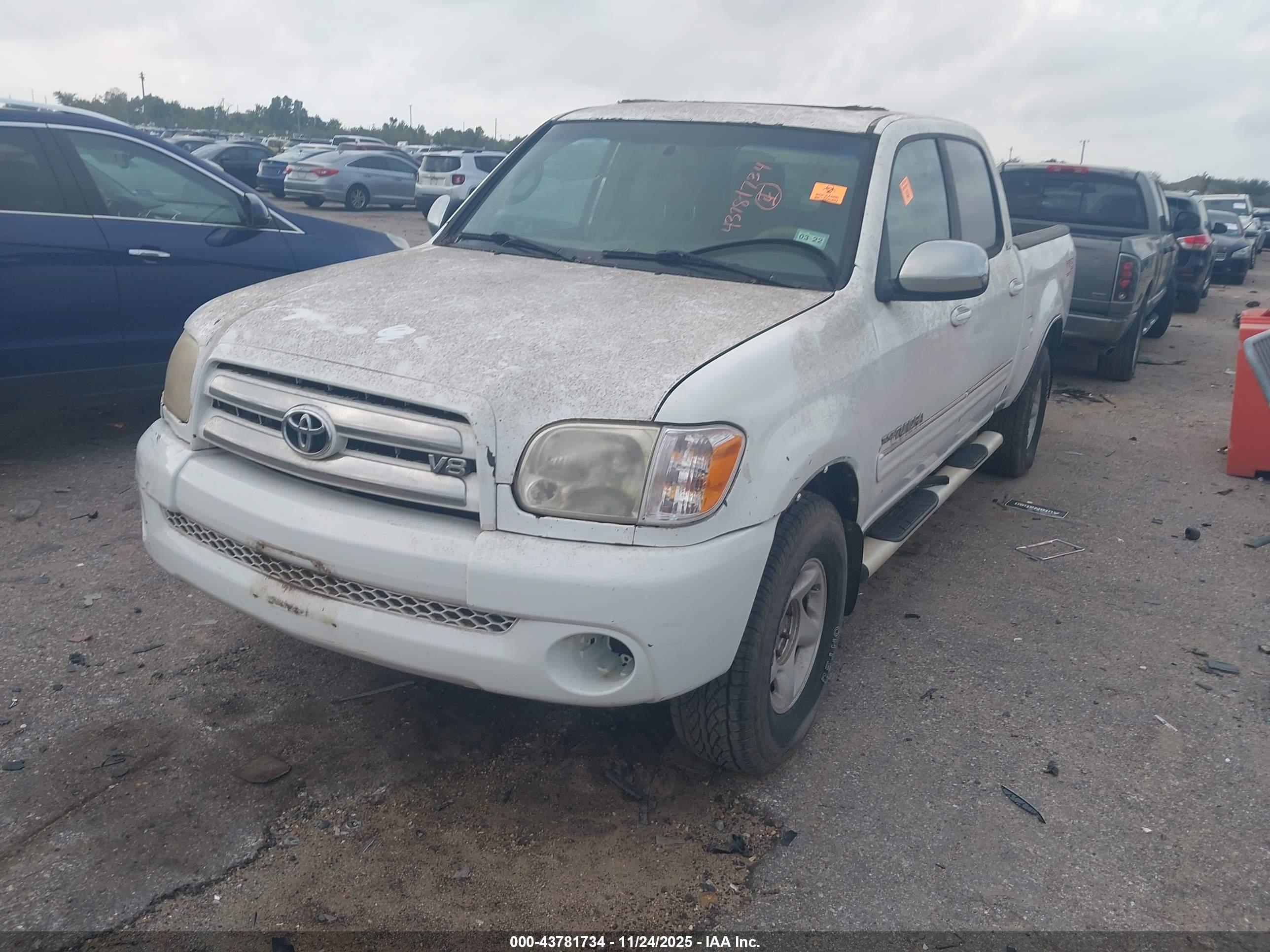TOYOTA TUNDRA image 2