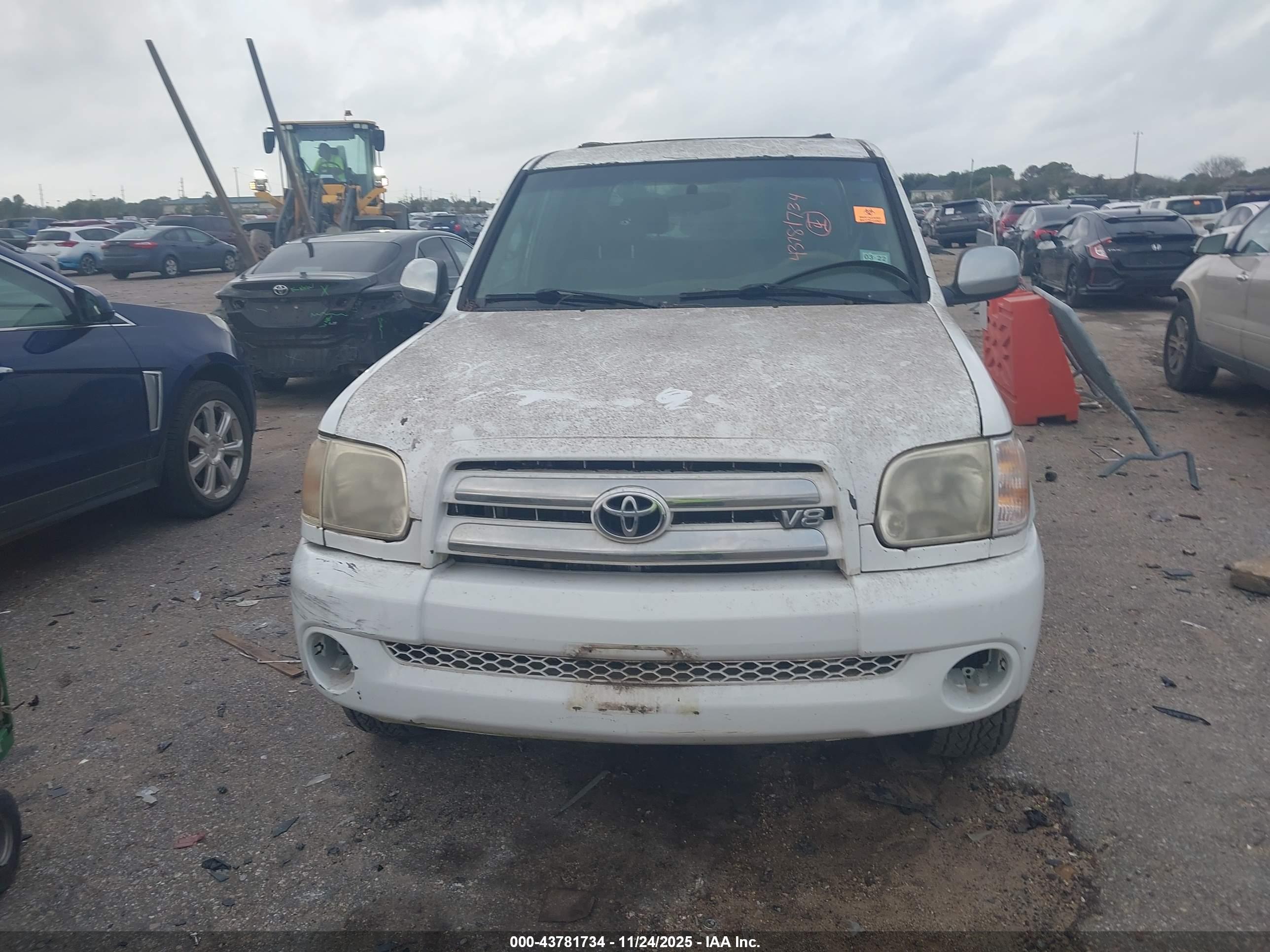 TOYOTA TUNDRA image 6
