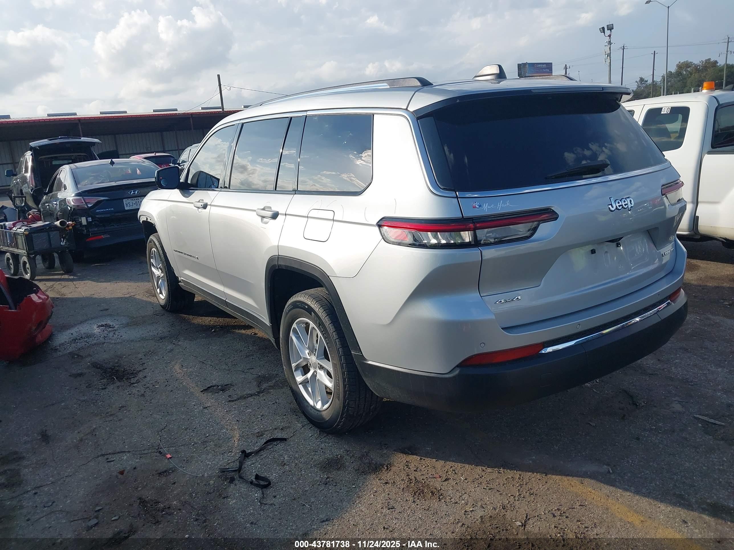 JEEP GRAND image 3