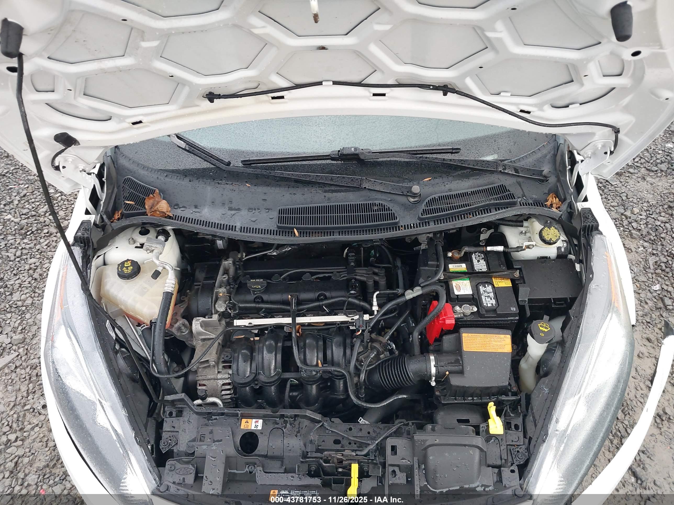 FORD FIESTA image 10