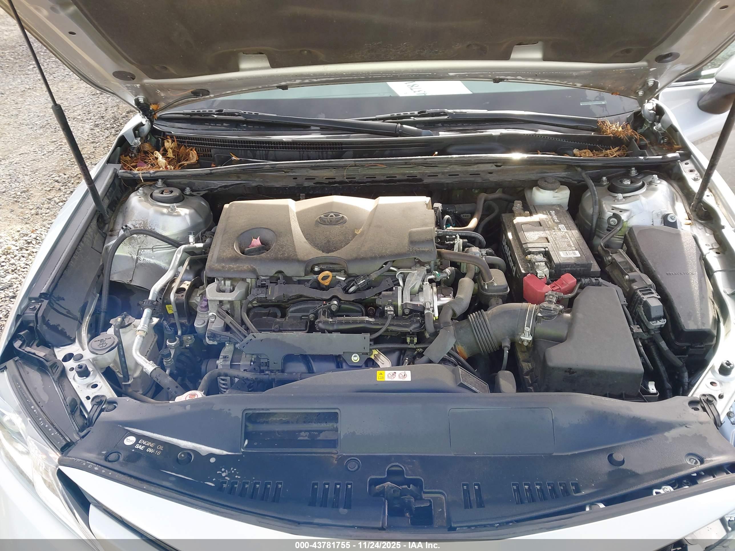 TOYOTA CAMRY image 10