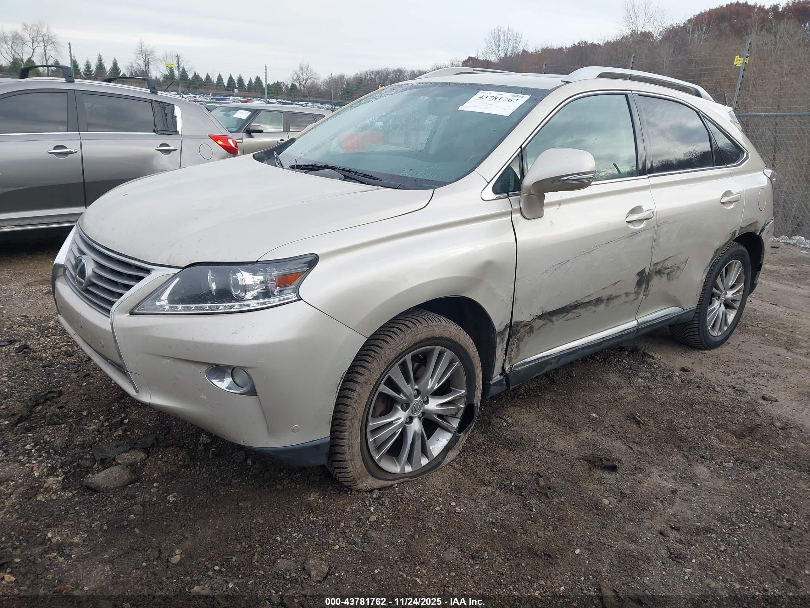 LEXUS RX image 2