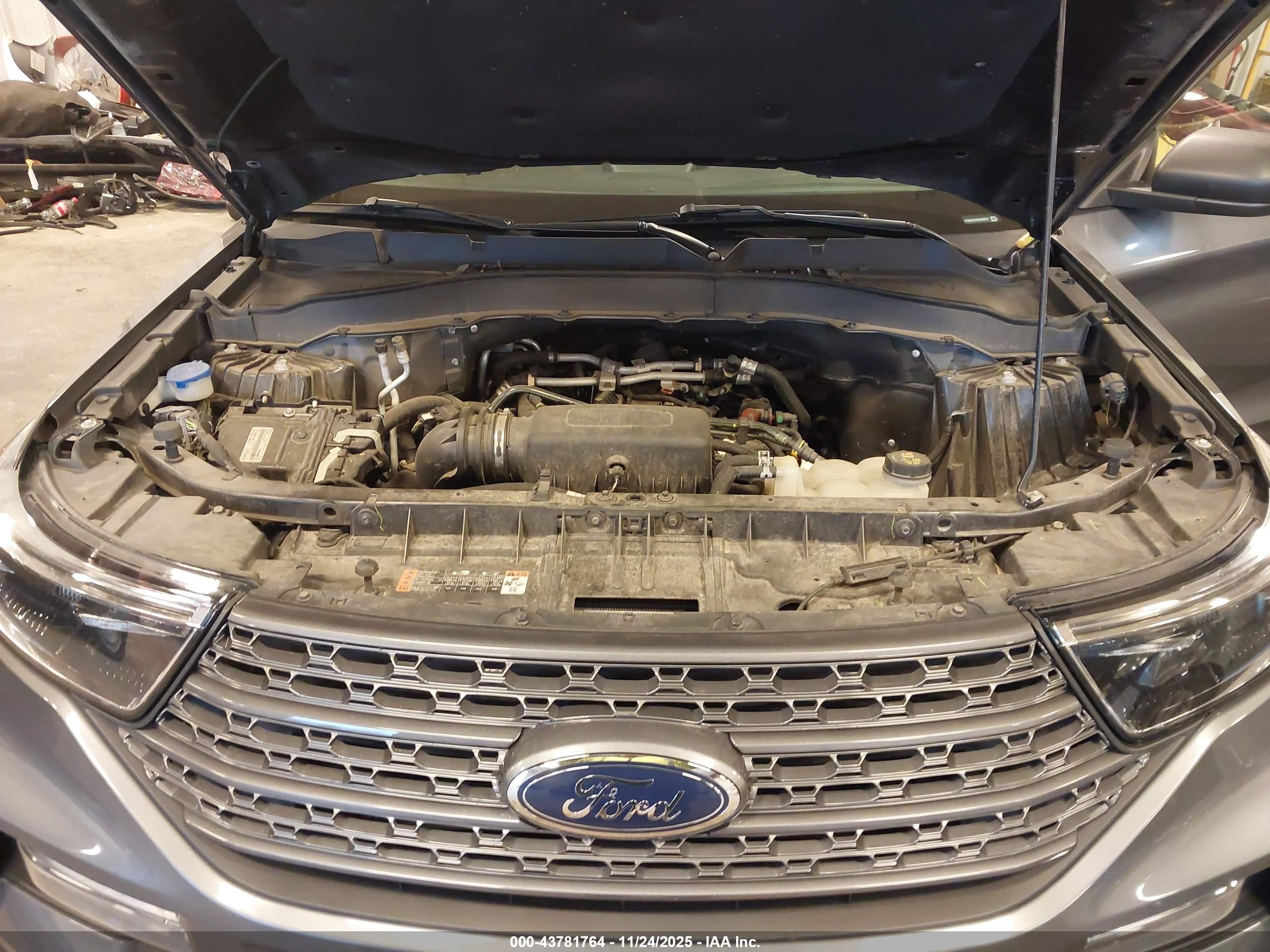 FORD EXPLORER image 10