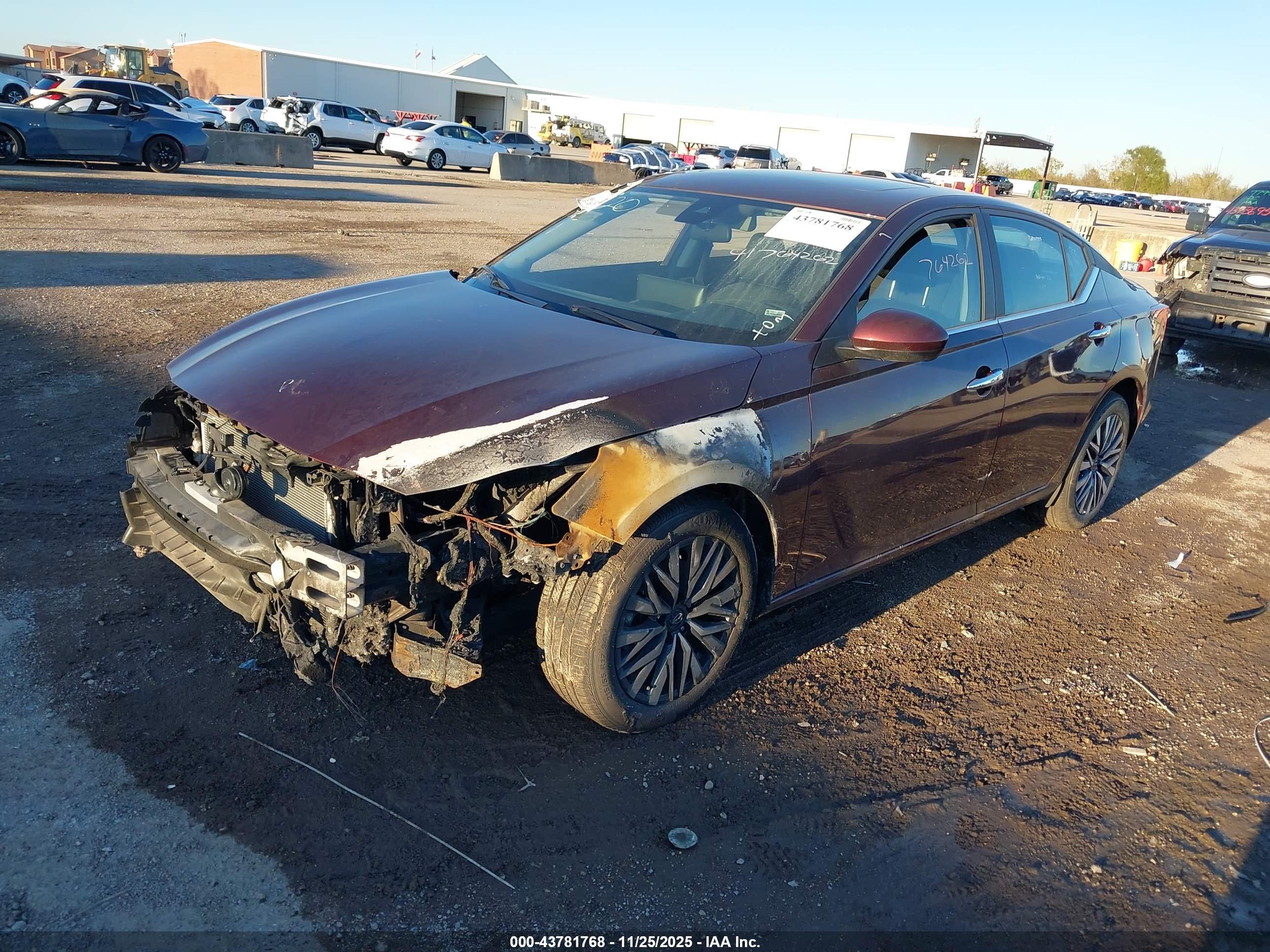 NISSAN ALTIMA image 6