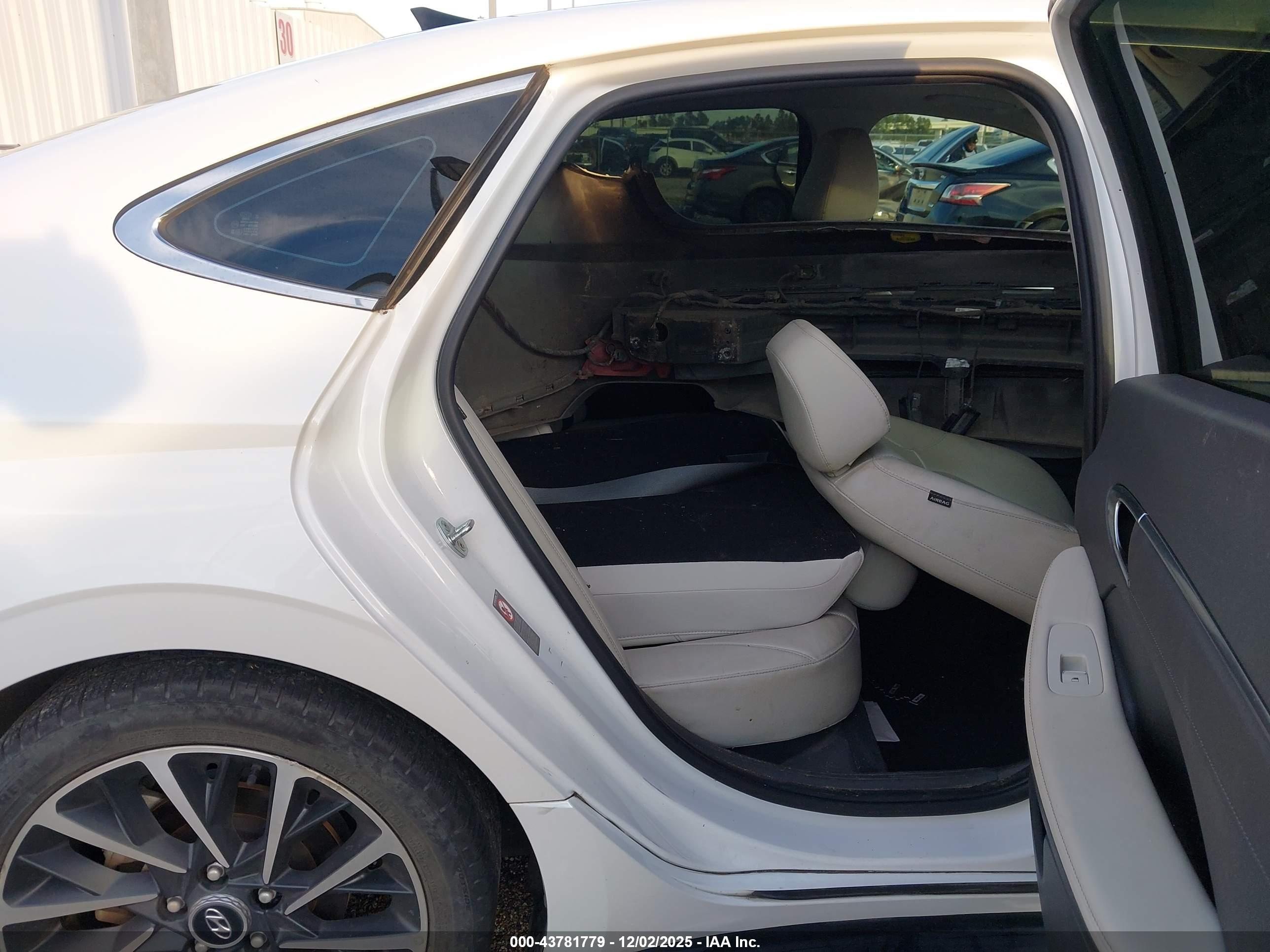 HYUNDAI SONATA image 8