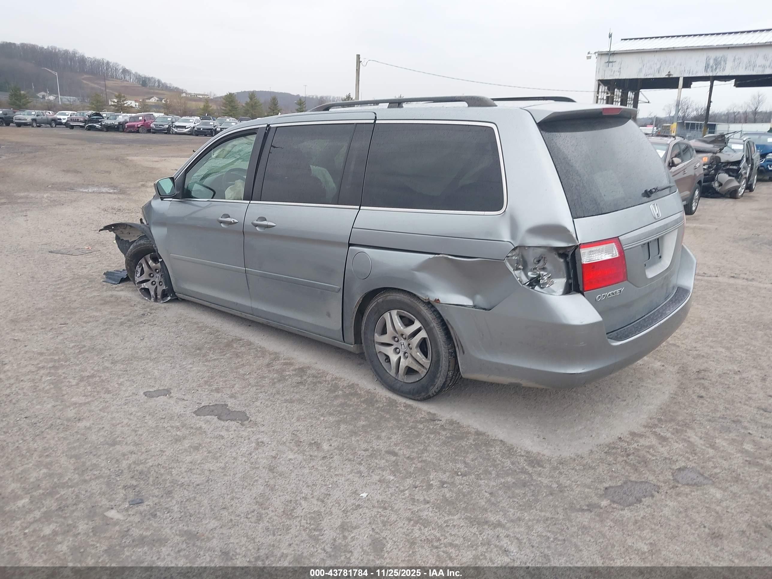 HONDA ODYSSEY image 3