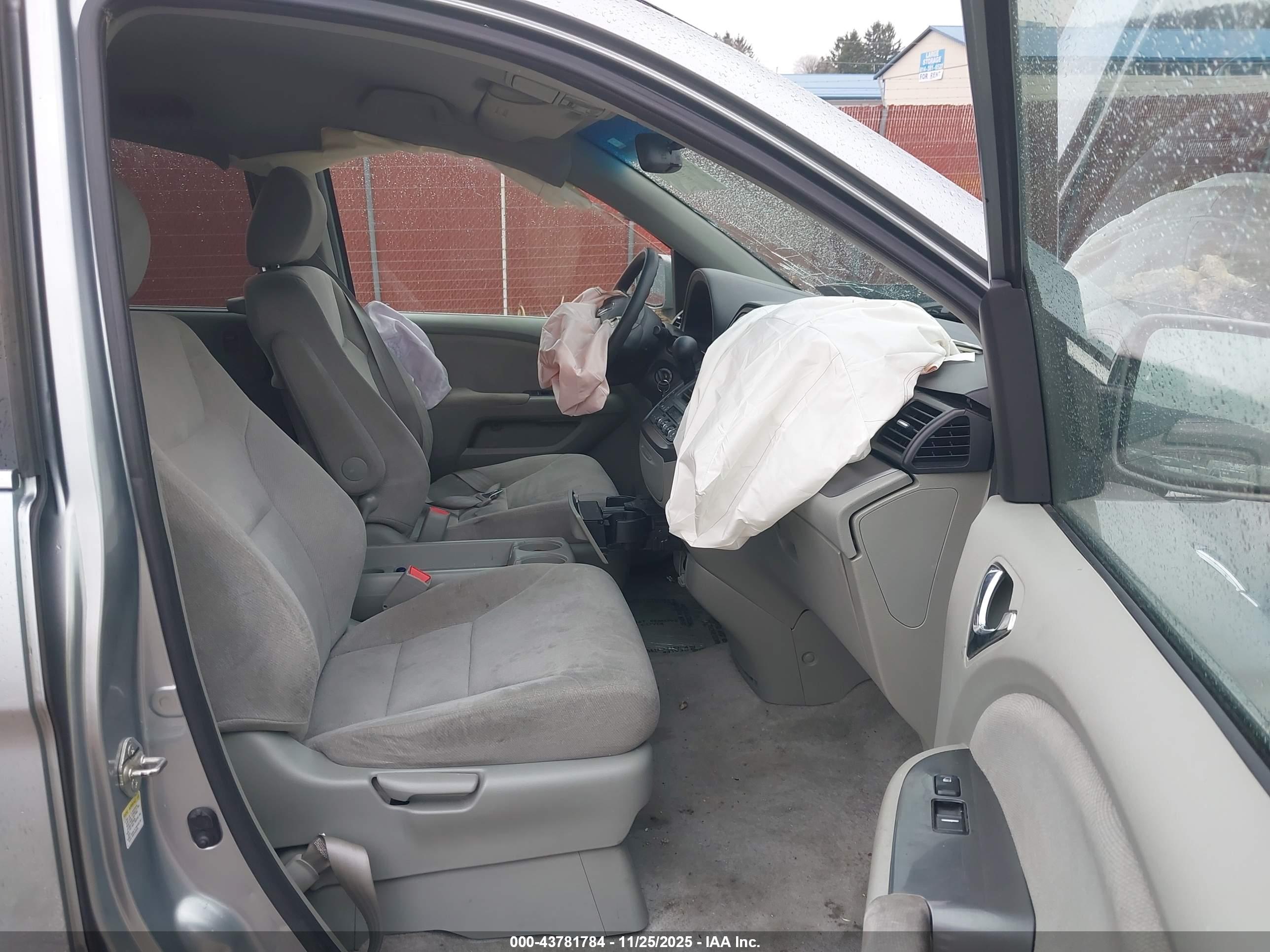 HONDA ODYSSEY image 5