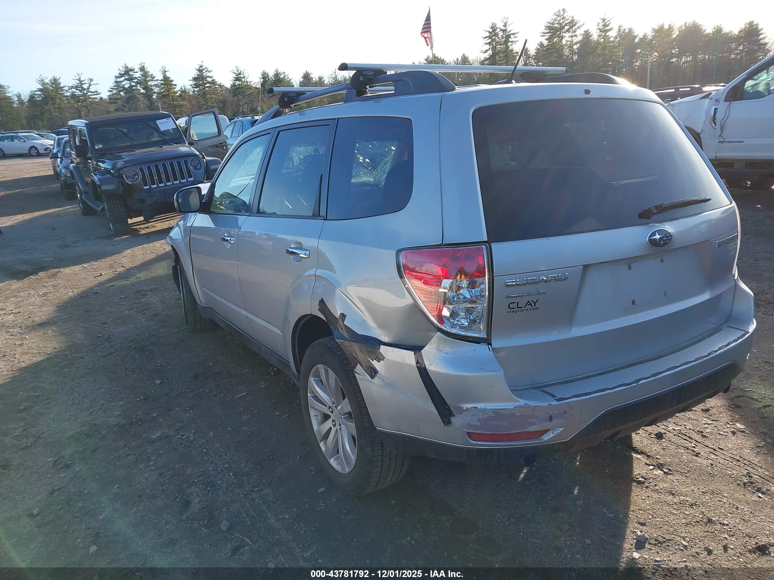 SUBARU FORESTER image 3