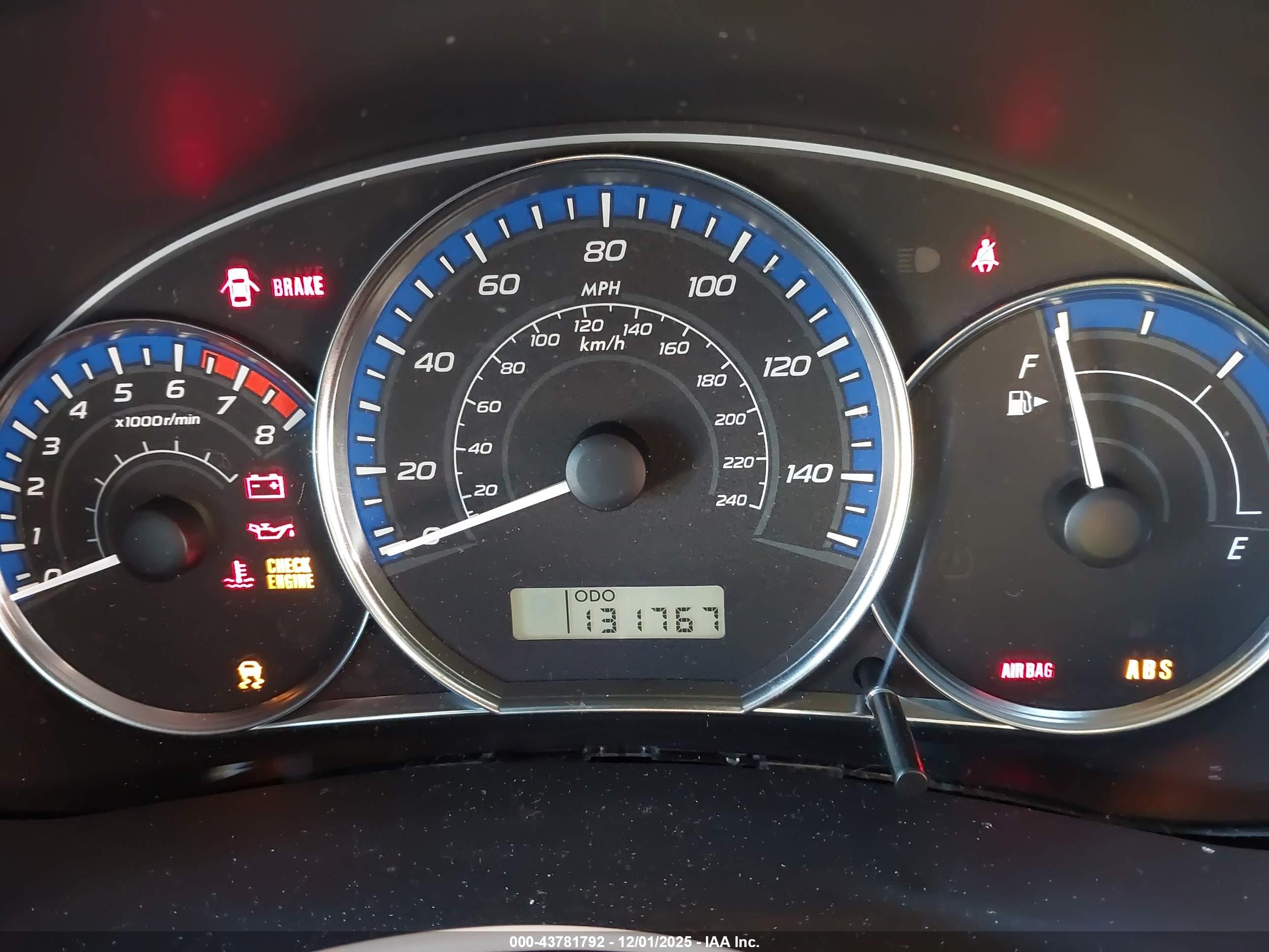 SUBARU FORESTER image 7