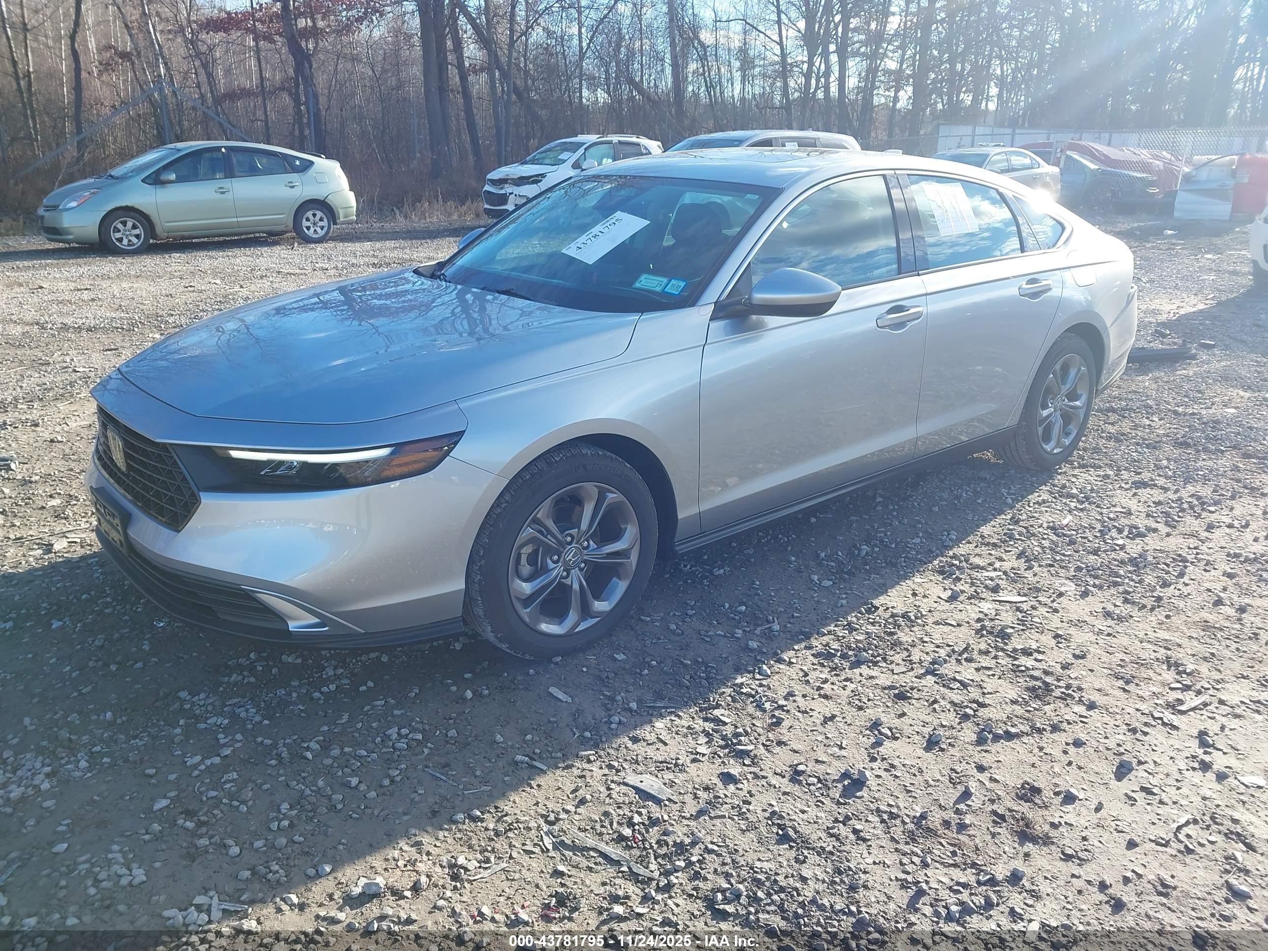 HONDA ACCORD image 2