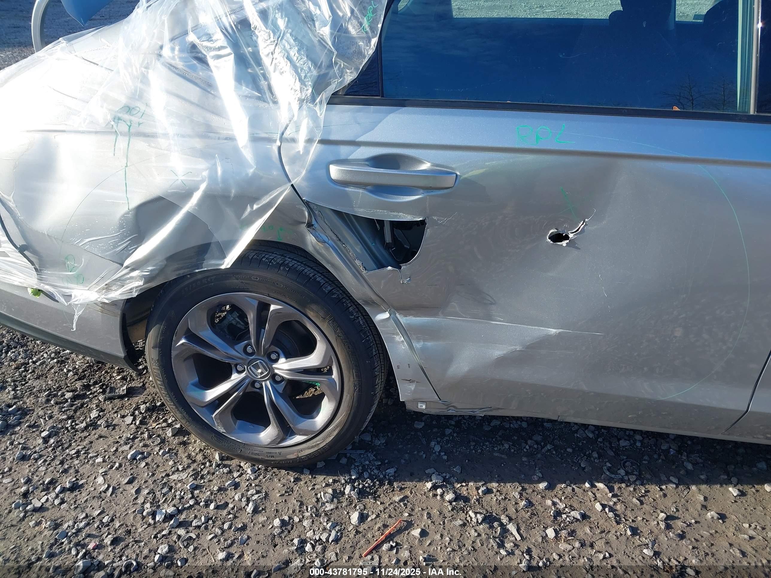 HONDA ACCORD image 6