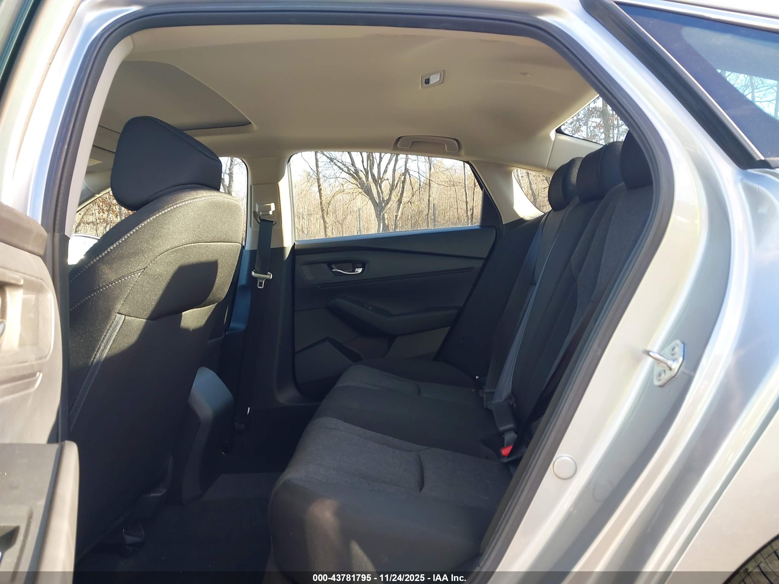 HONDA ACCORD image 8