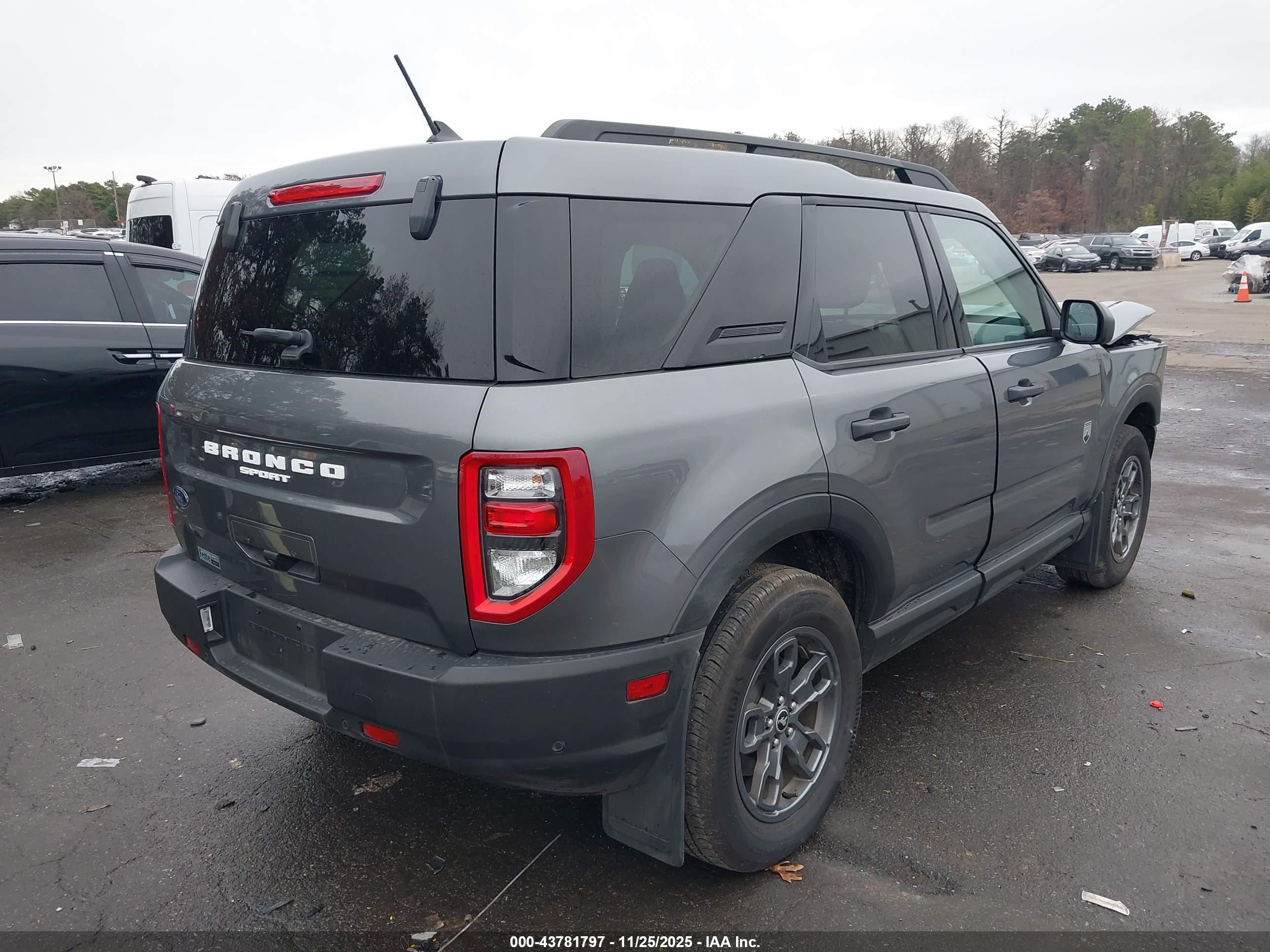 FORD BRONCO image 4