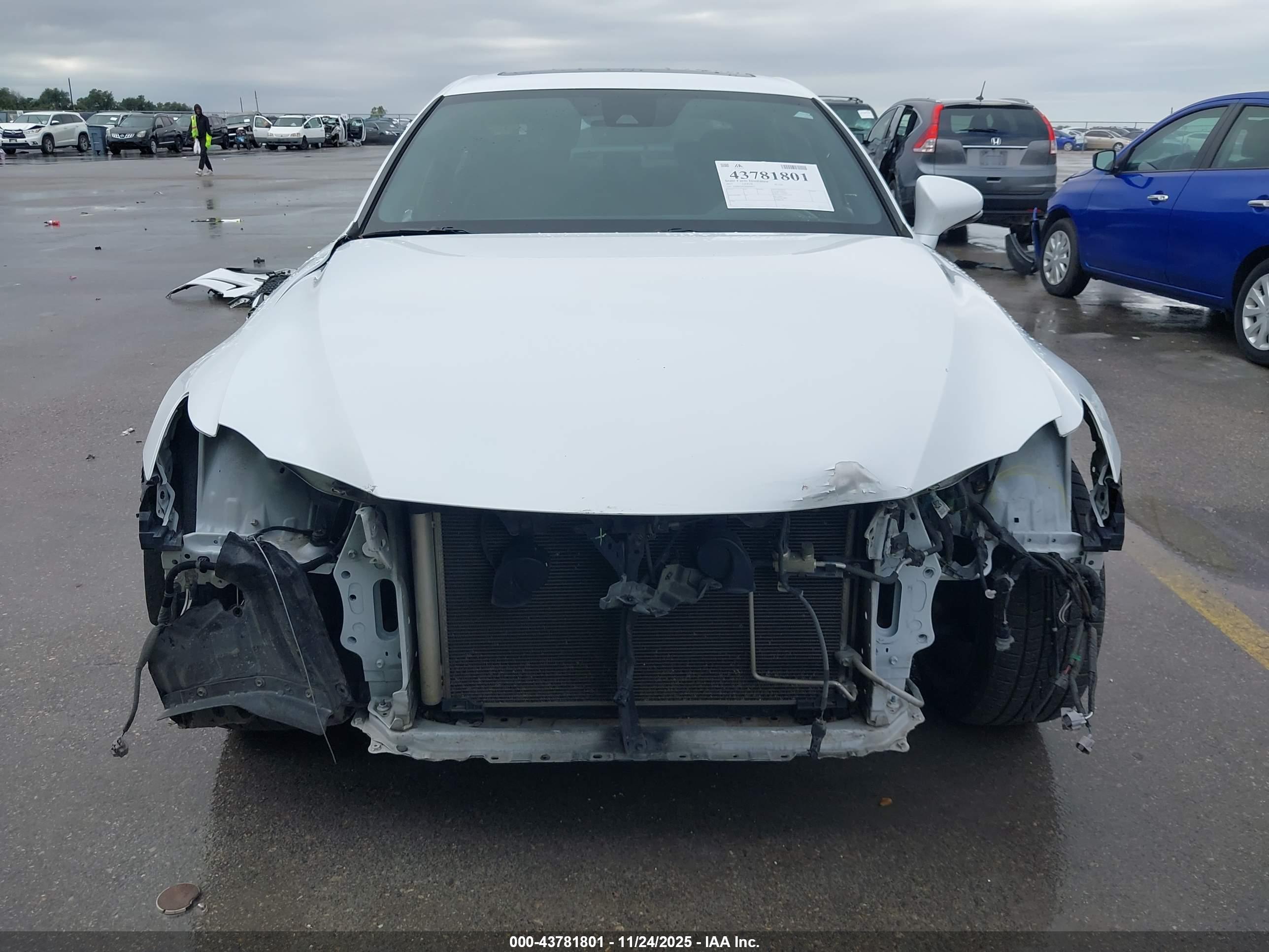 LEXUS IS image 6