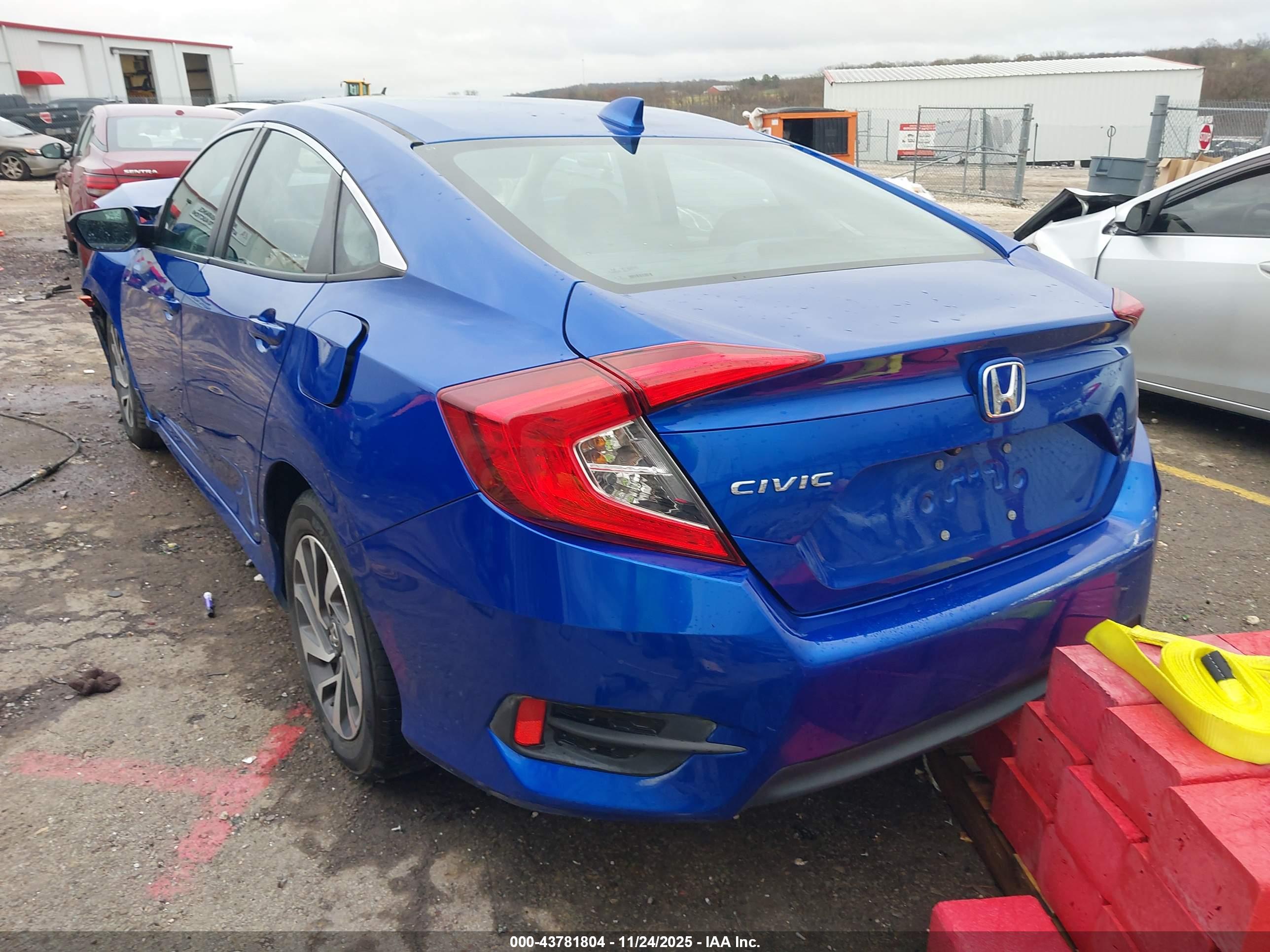 HONDA CIVIC image 3