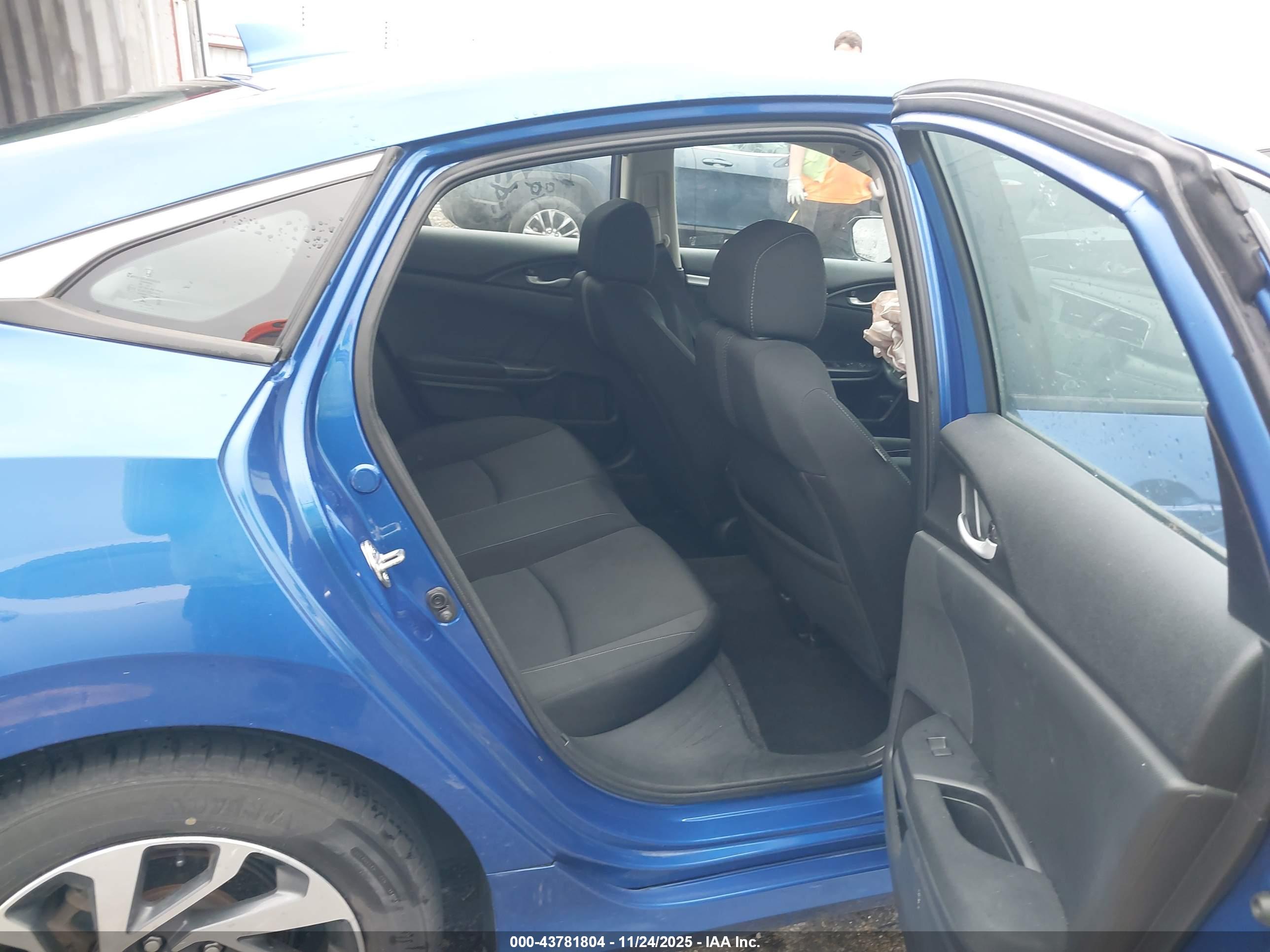 HONDA CIVIC image 8