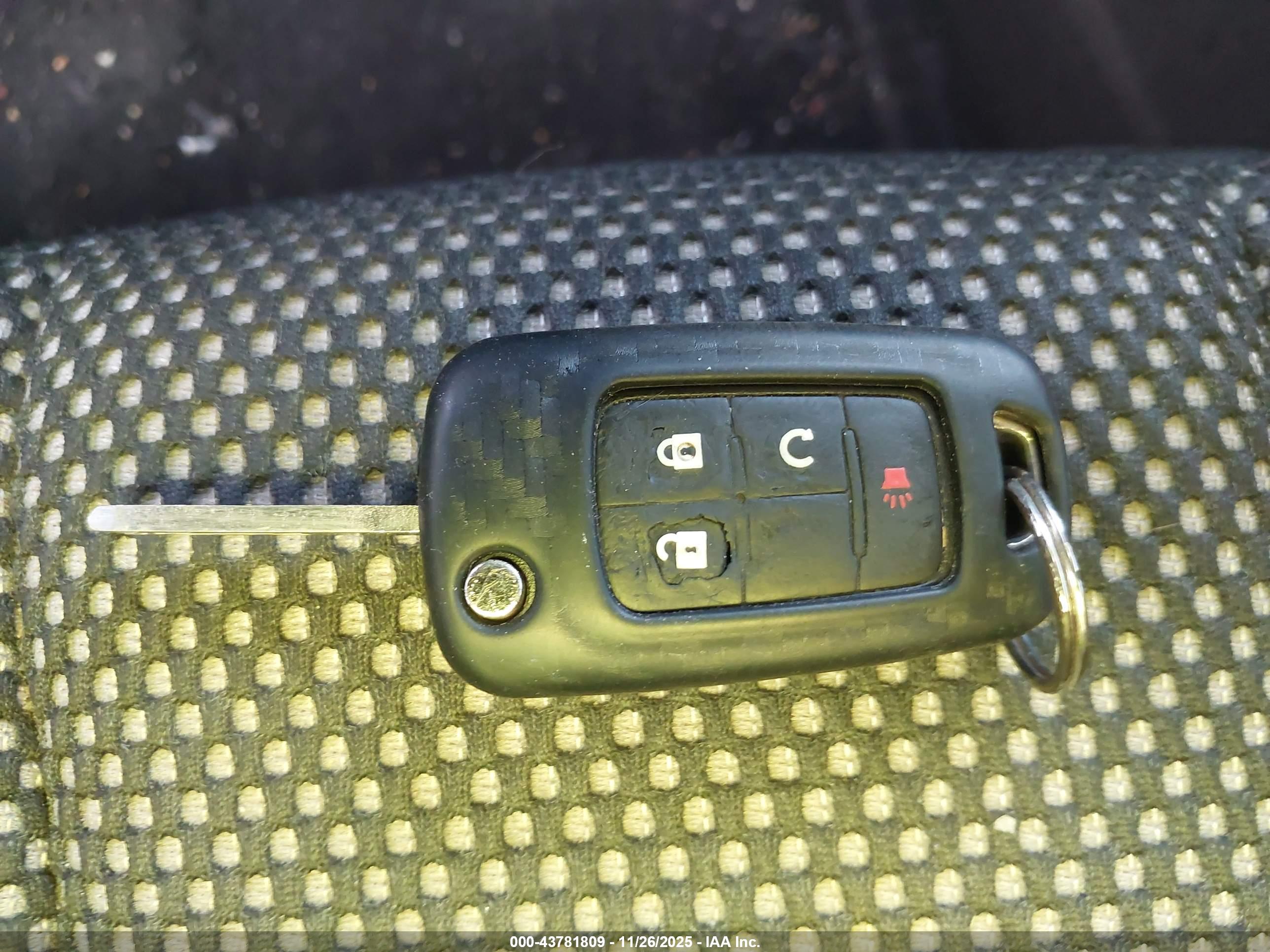 CHEVROLET EQUINOX image 11