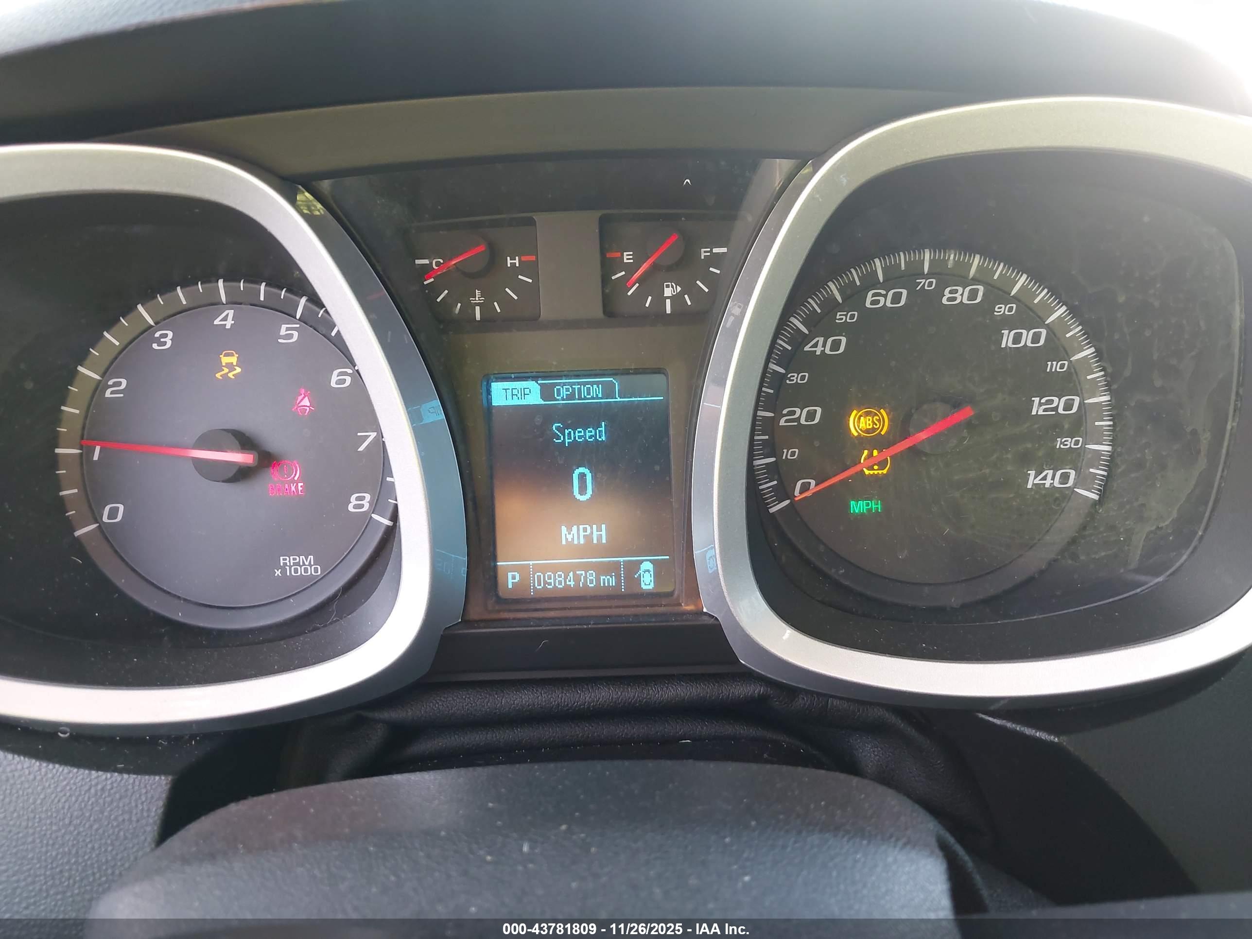 CHEVROLET EQUINOX image 7