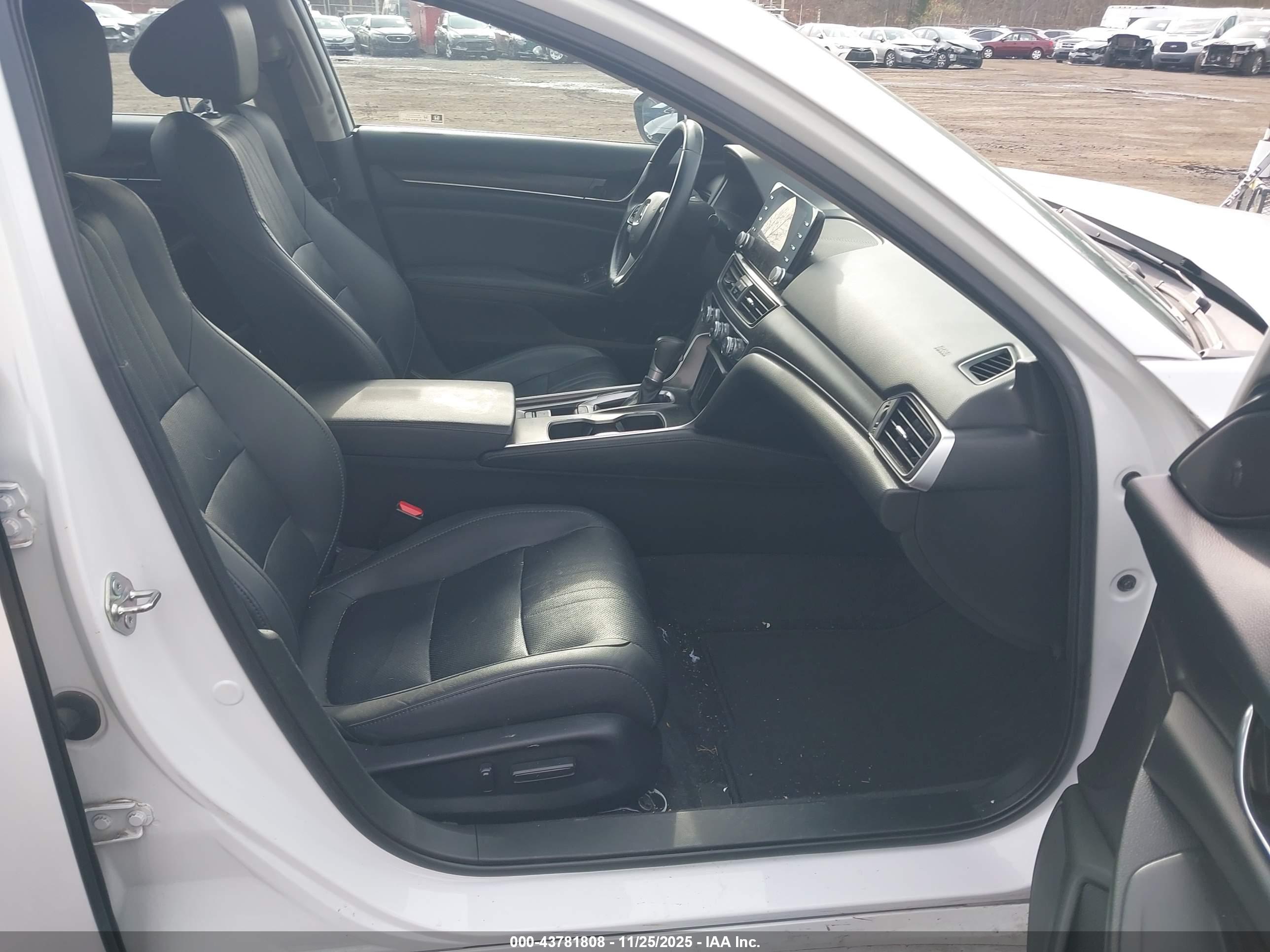 HONDA ACCORD image 5