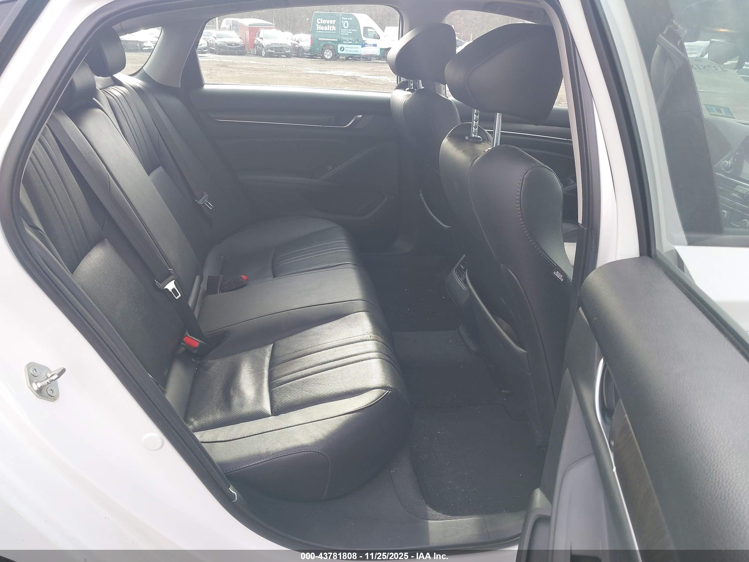HONDA ACCORD image 8
