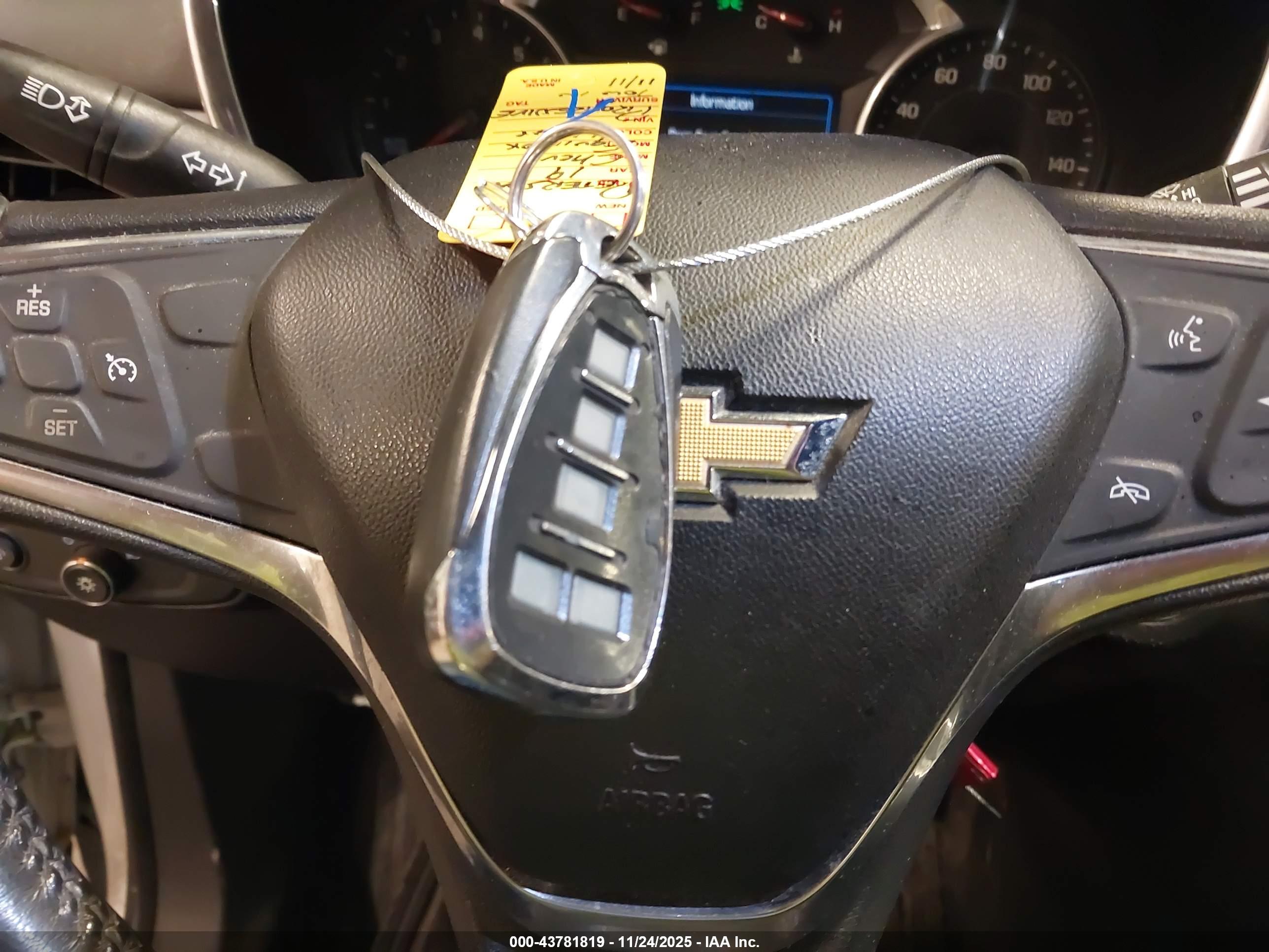 CHEVROLET EQUINOX image 11