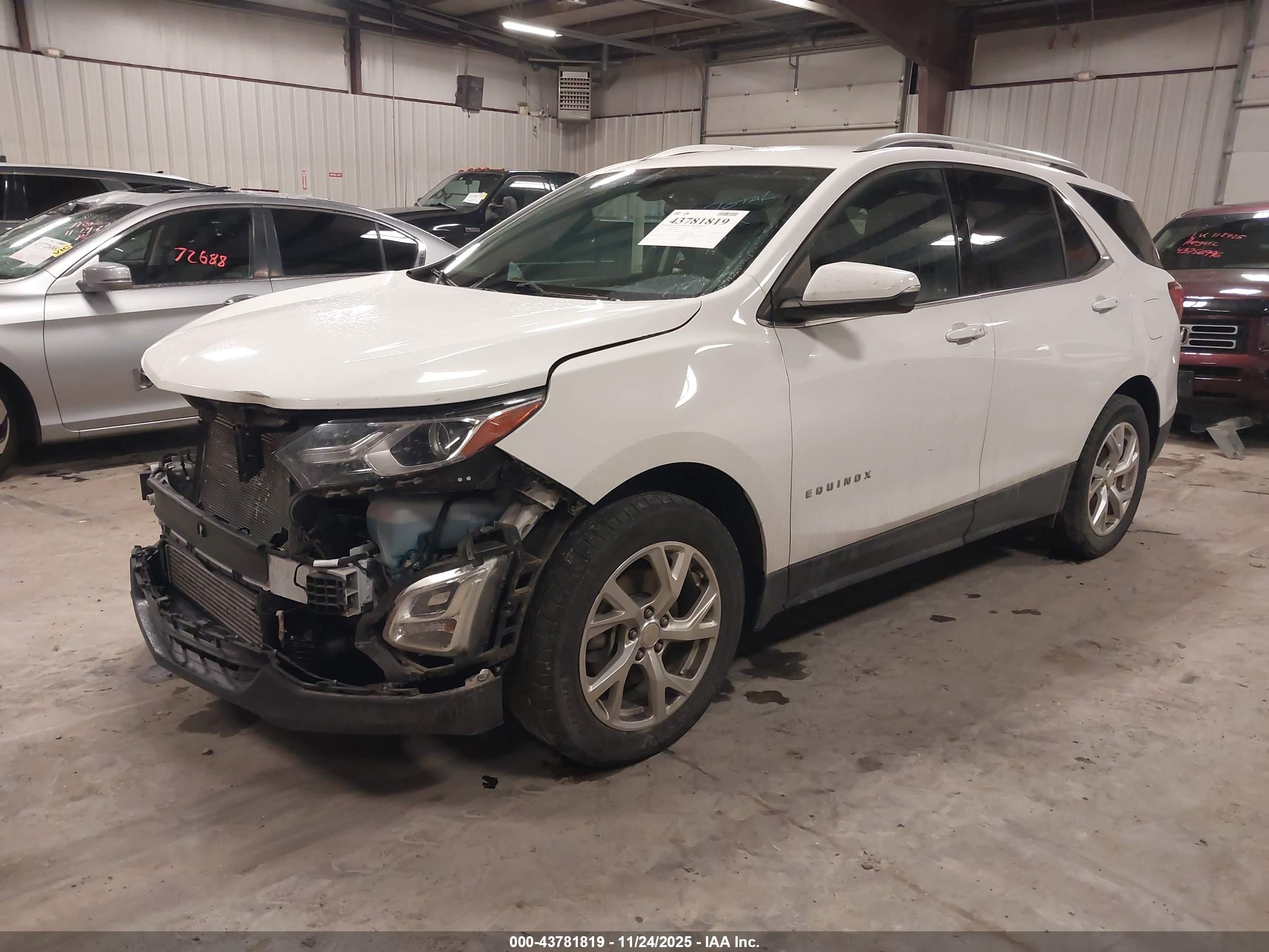 CHEVROLET EQUINOX image 2