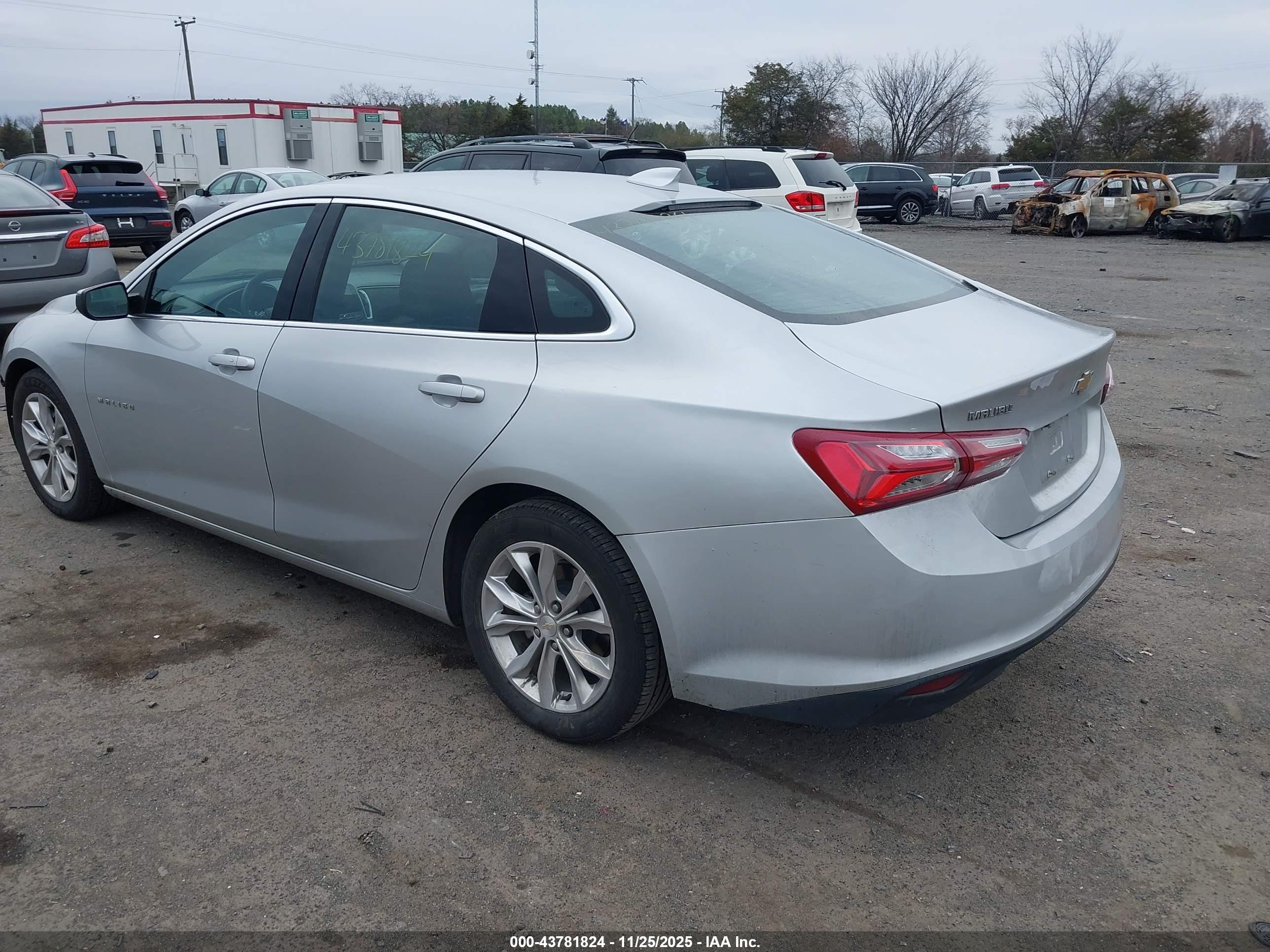 CHEVROLET MALIBU image 3