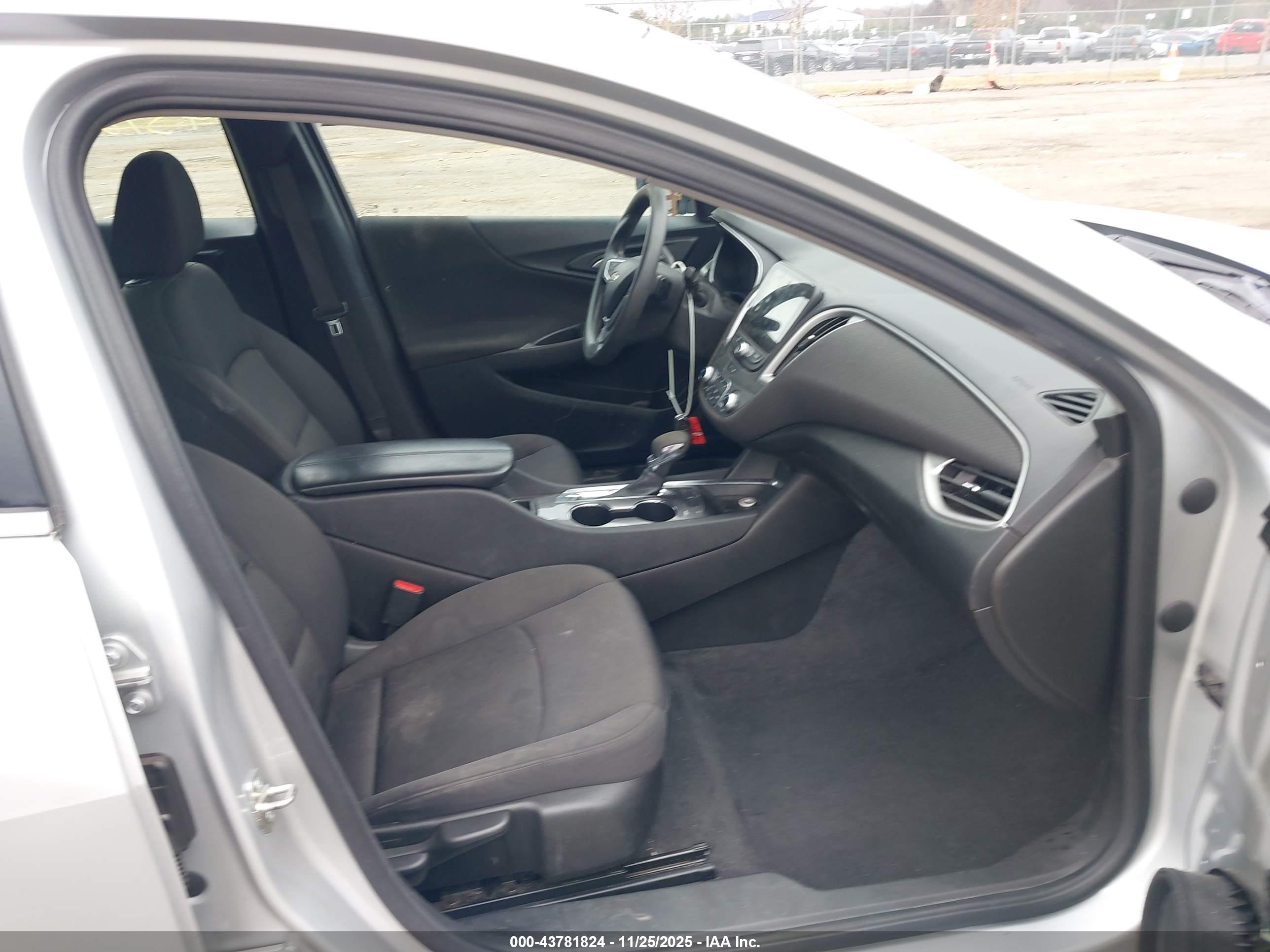 CHEVROLET MALIBU image 5