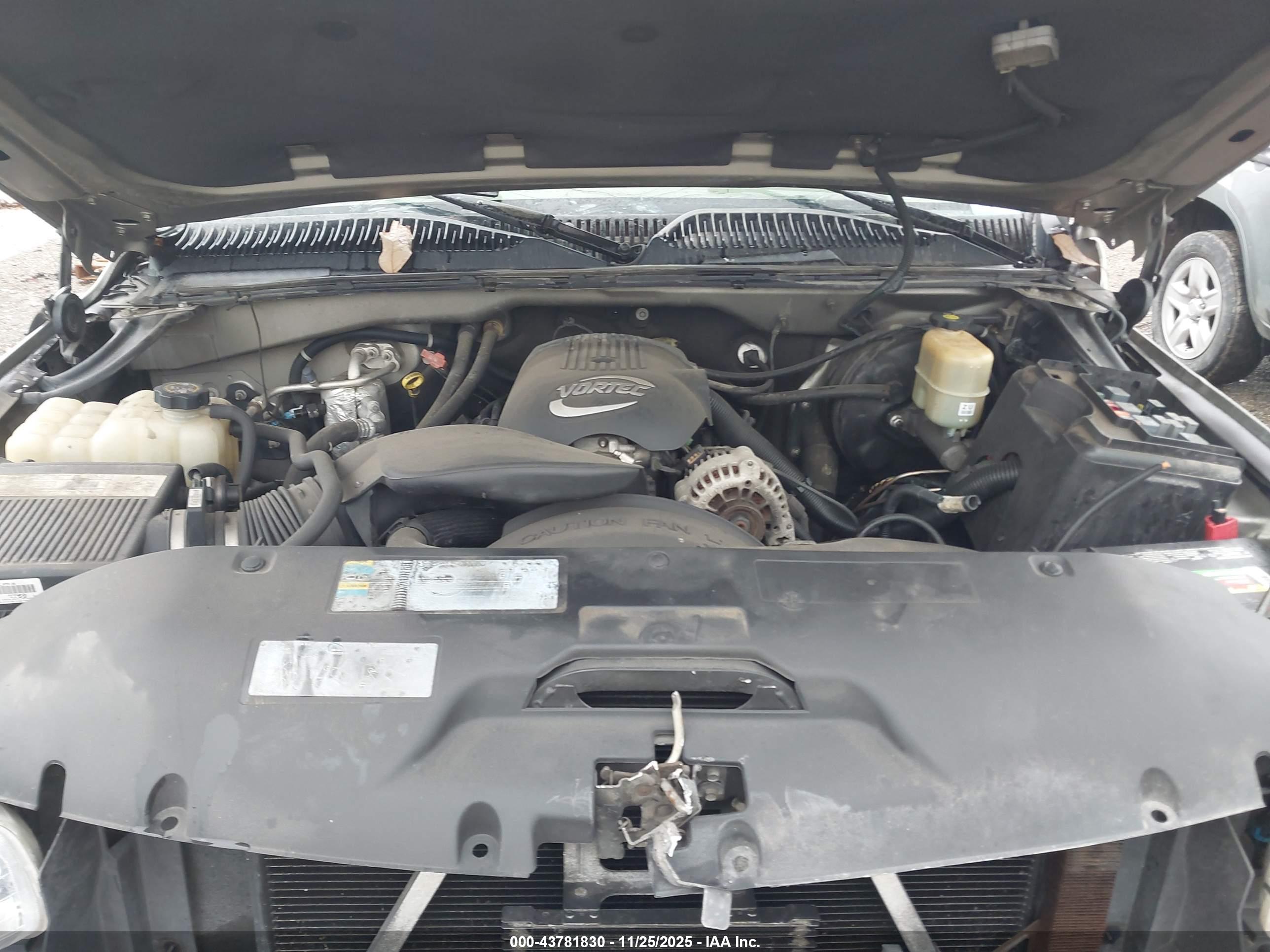 CHEVROLET SILVERADO image 10