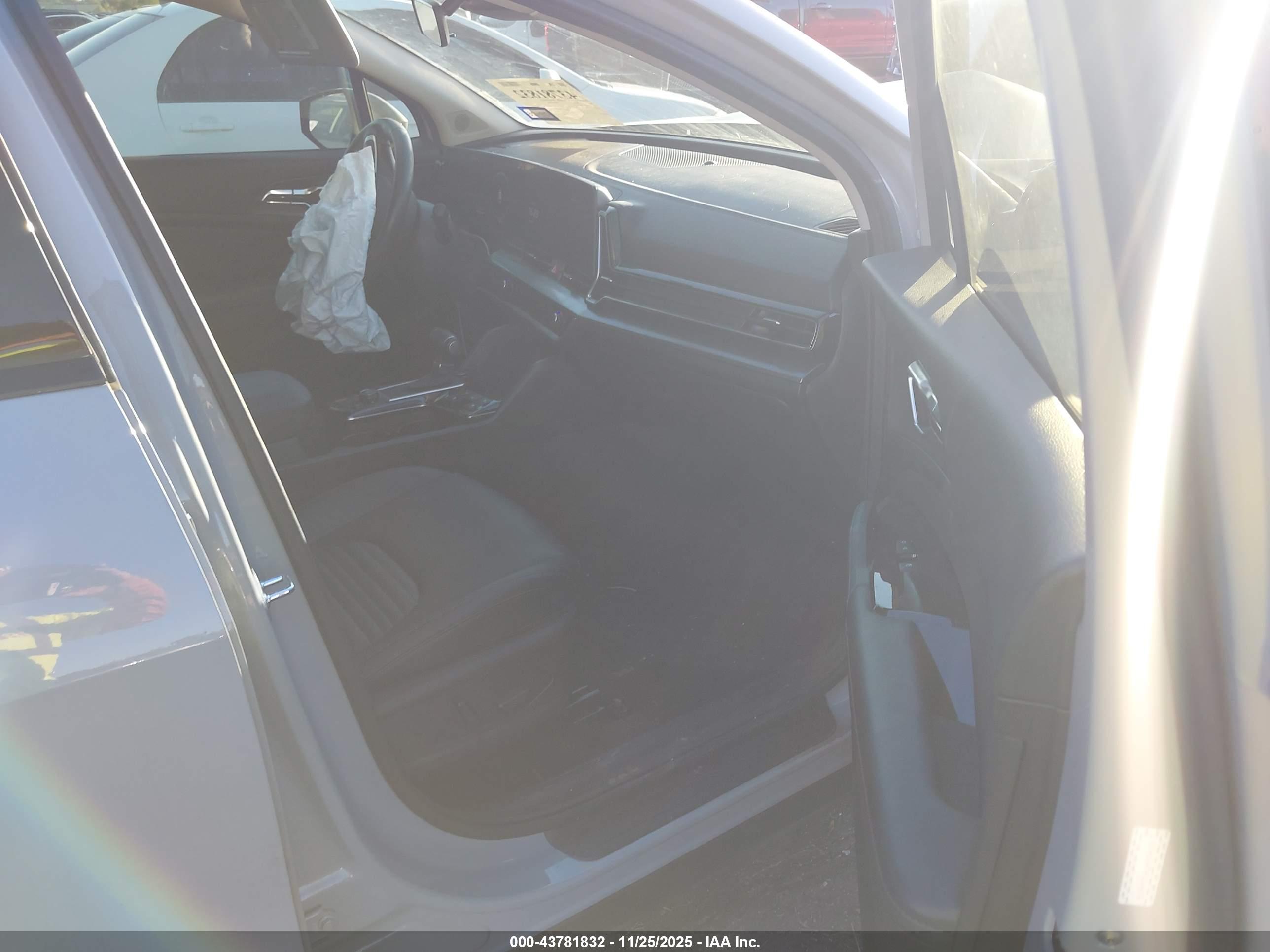 KIA SPORTAGE image 5
