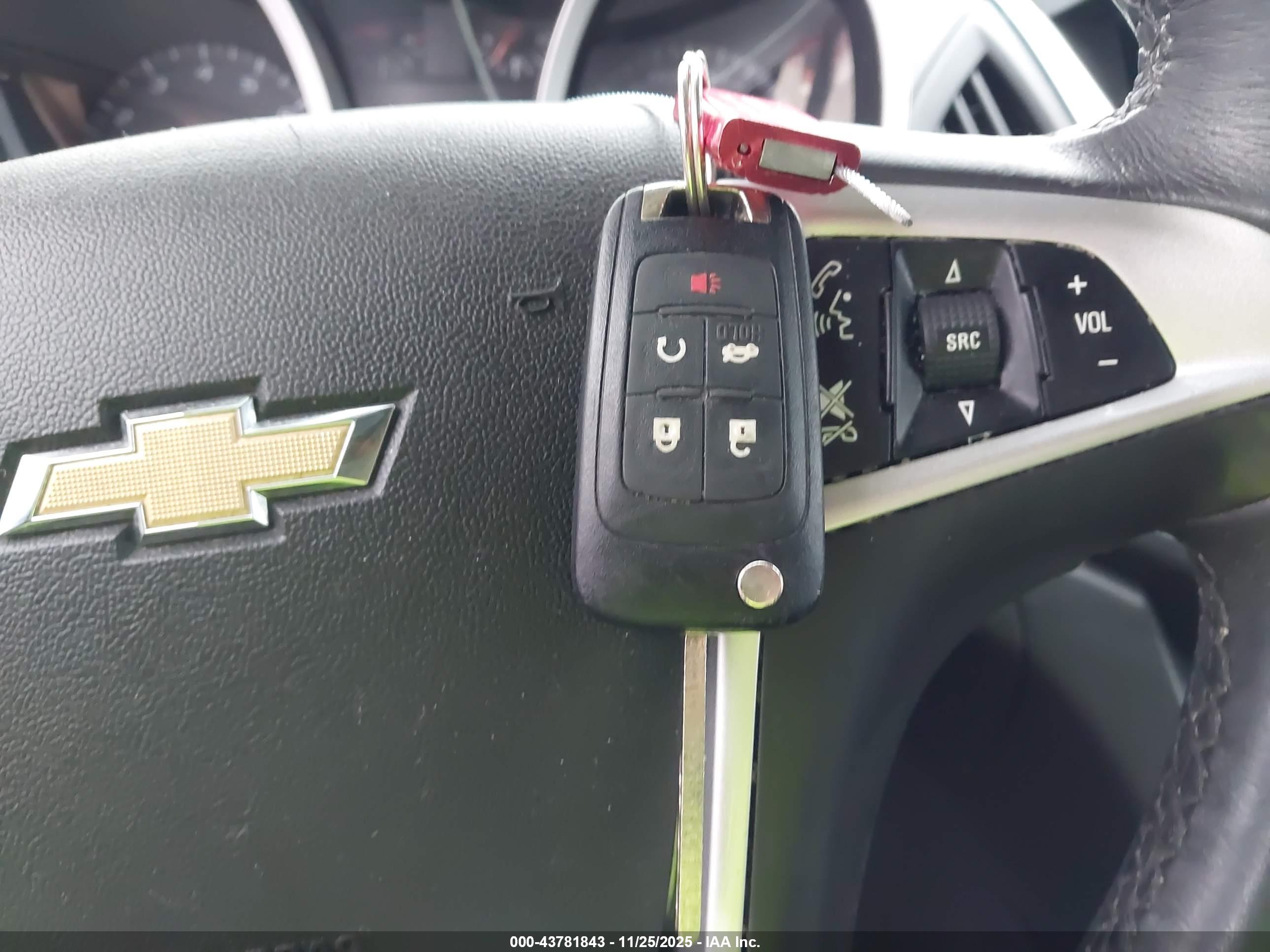 CHEVROLET EQUINOX image 11