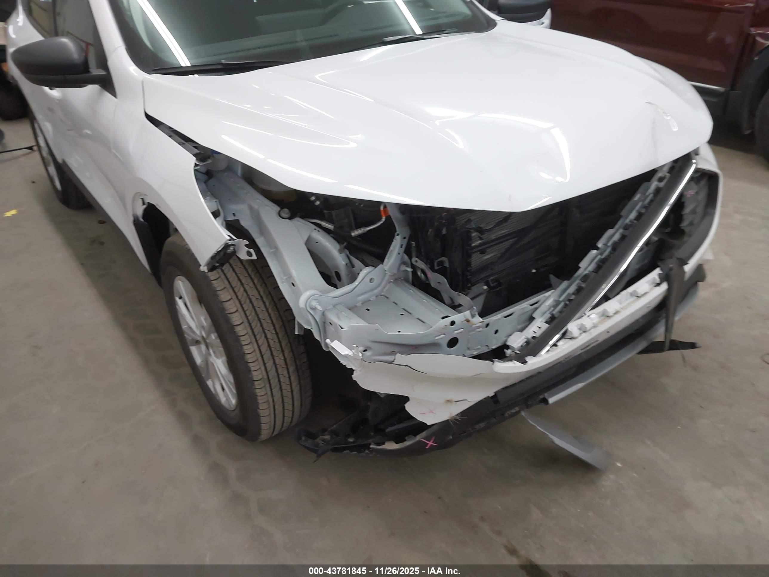 FORD ESCAPE image 6