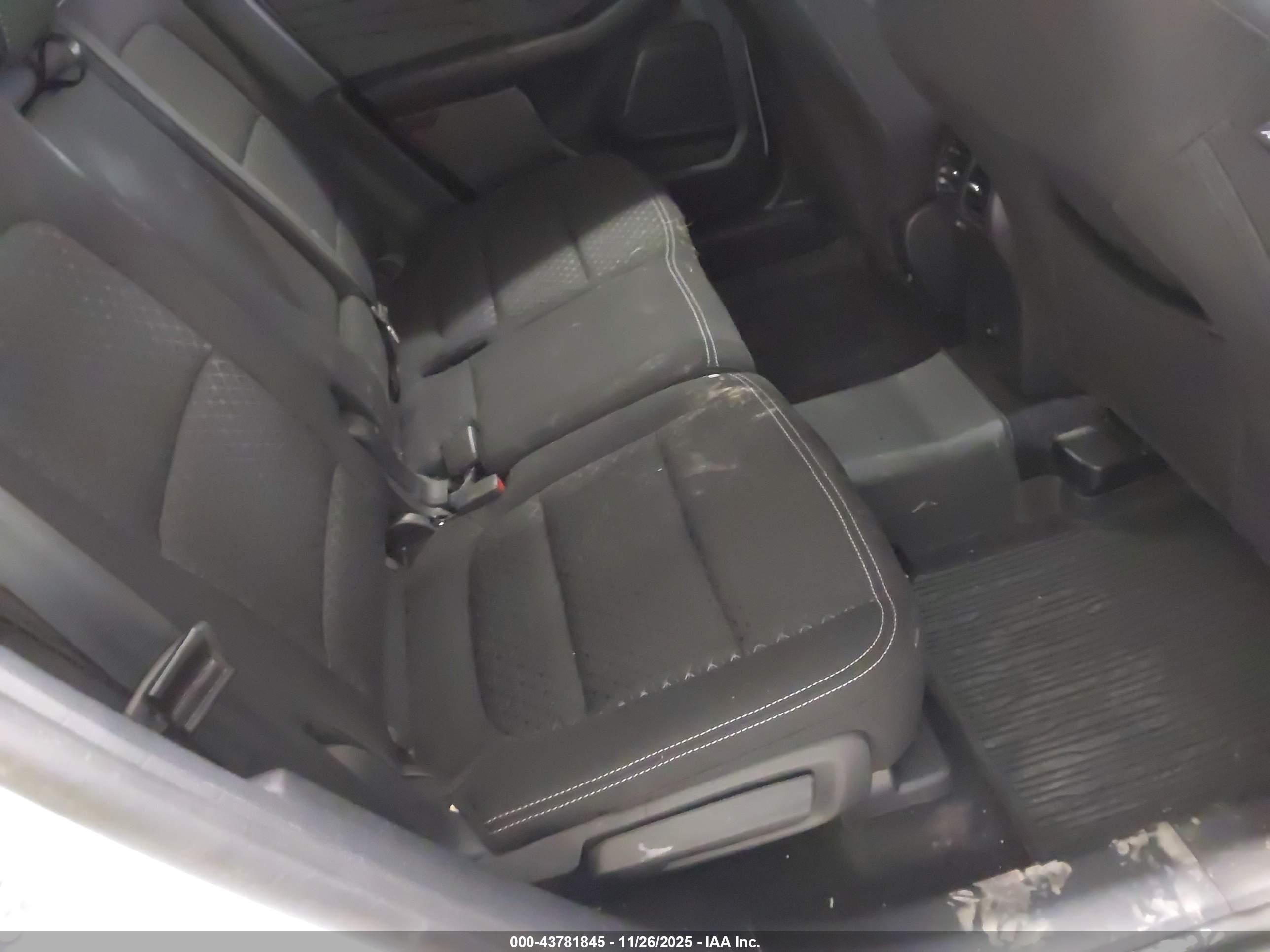 FORD ESCAPE image 8