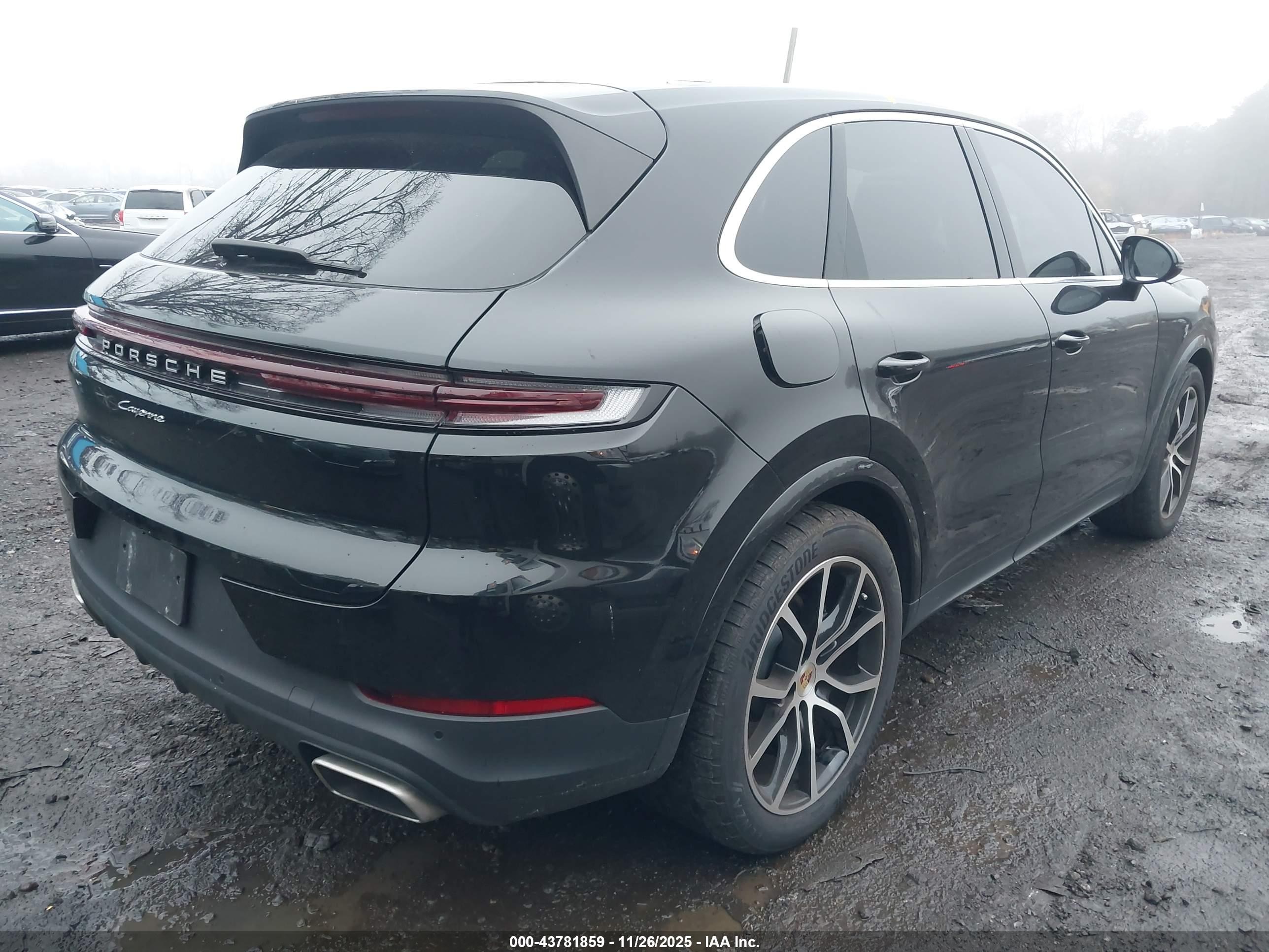 PORSCHE CAYENNE image 4
