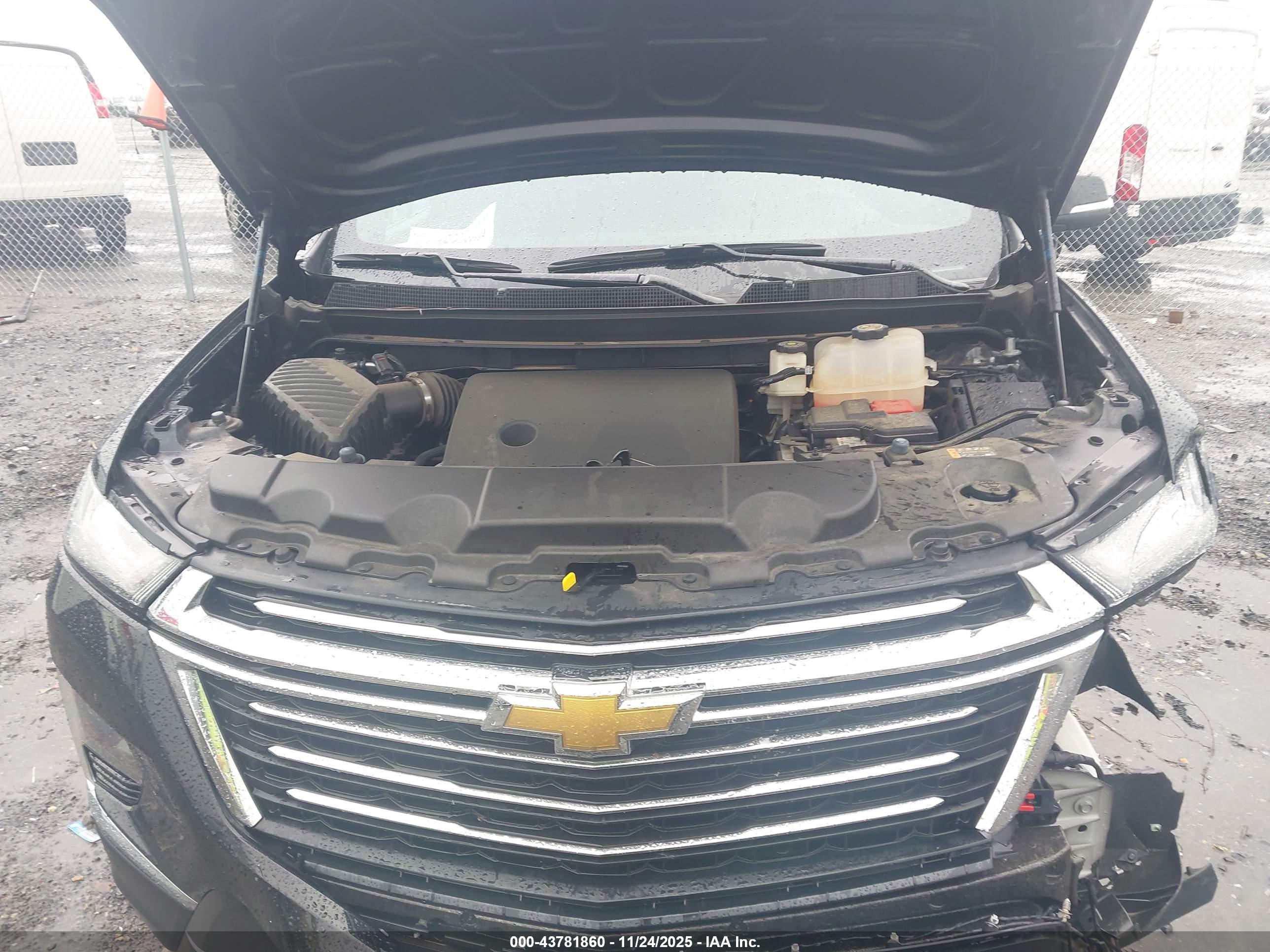 CHEVROLET TRAVERSE image 10