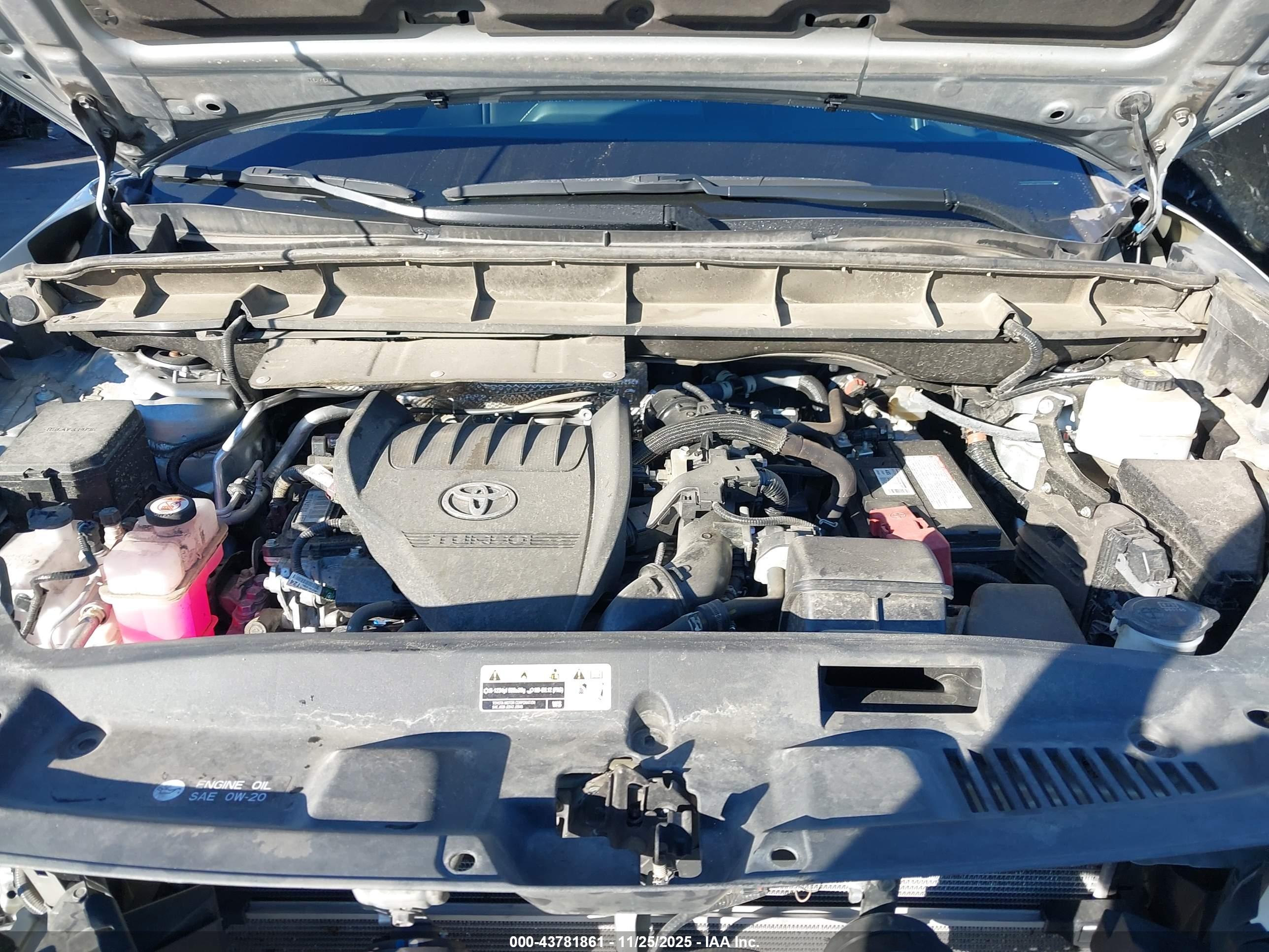 TOYOTA HIGHLANDER image 10