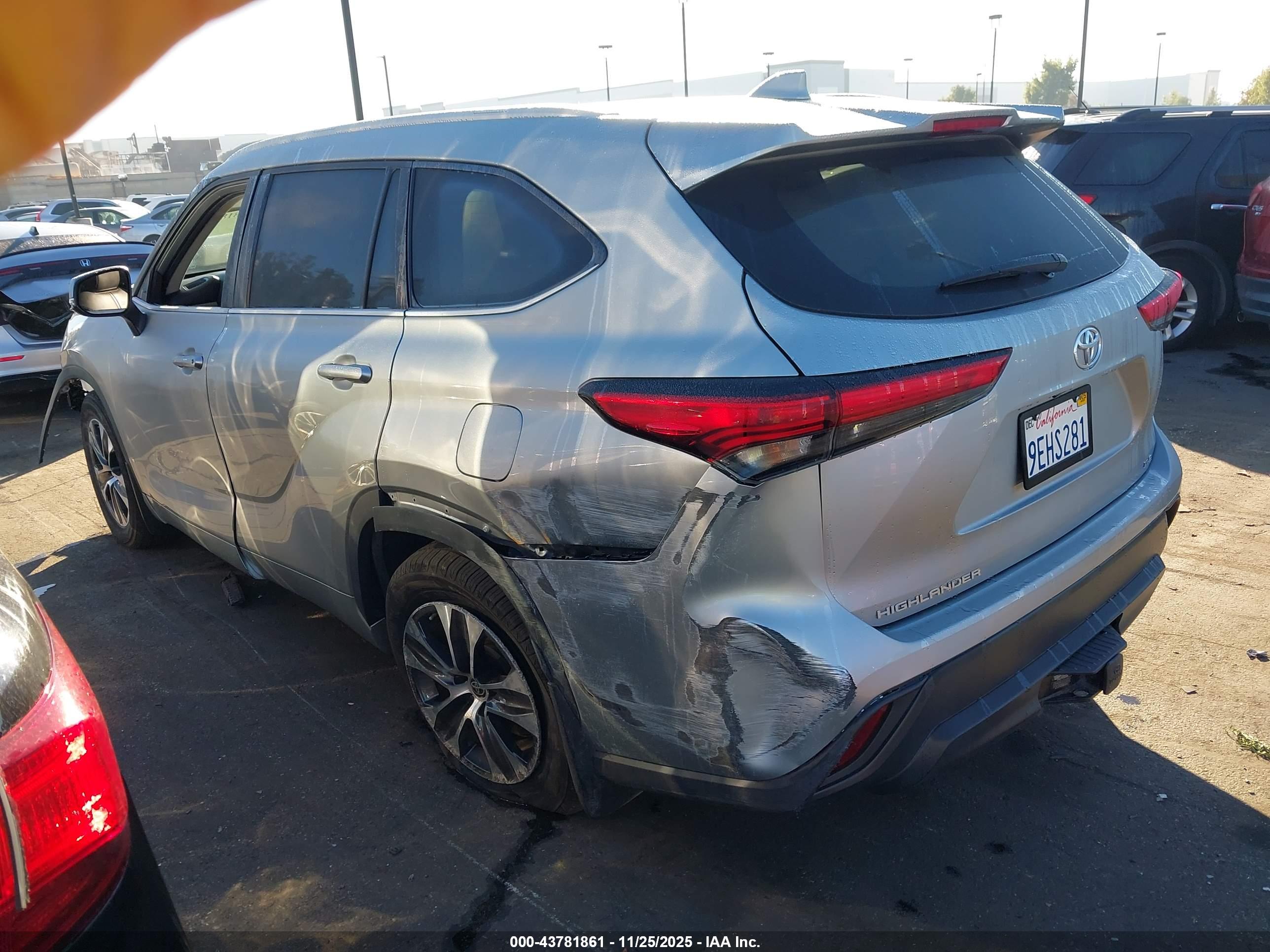 TOYOTA HIGHLANDER image 3