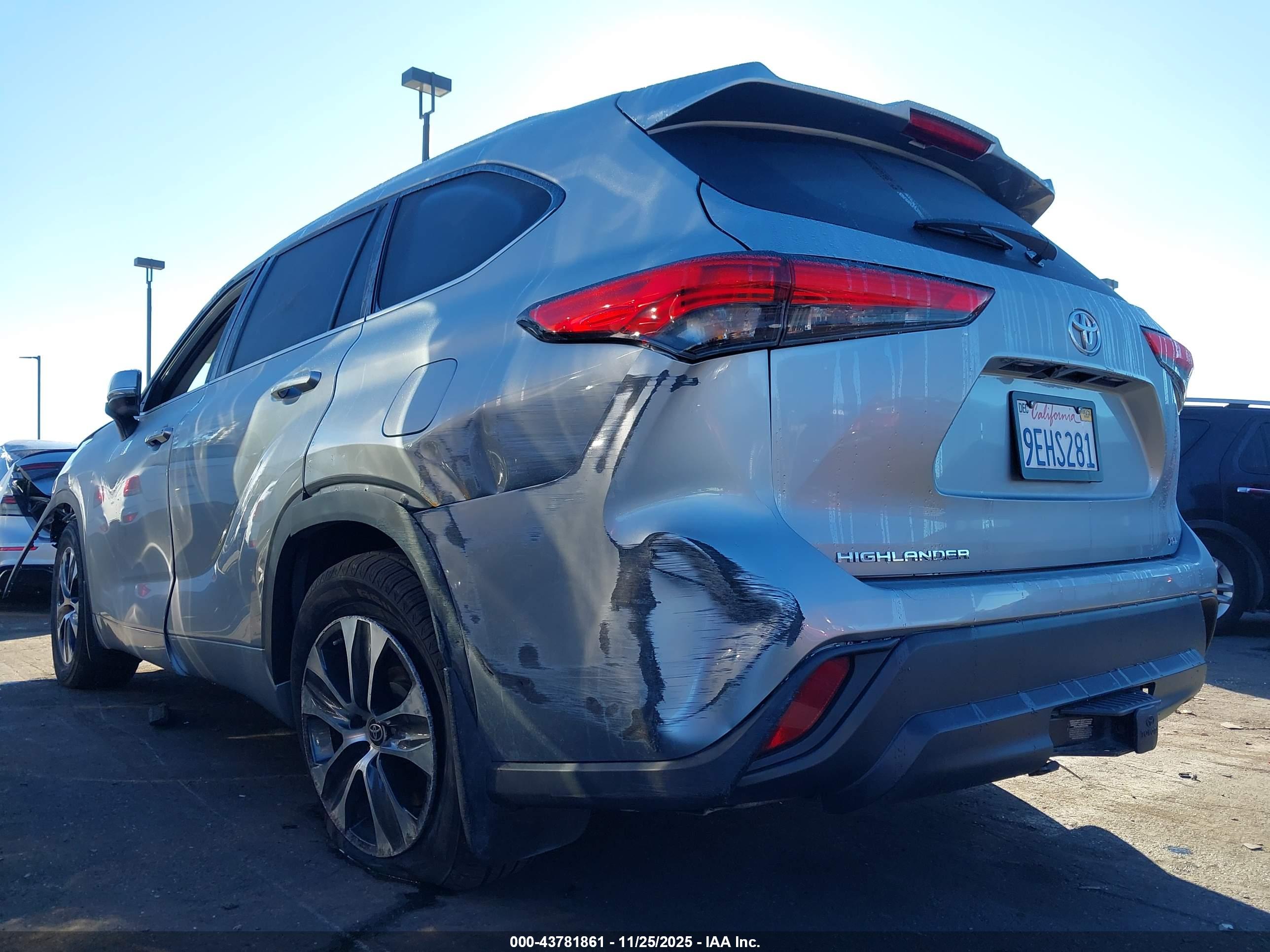 TOYOTA HIGHLANDER image 6