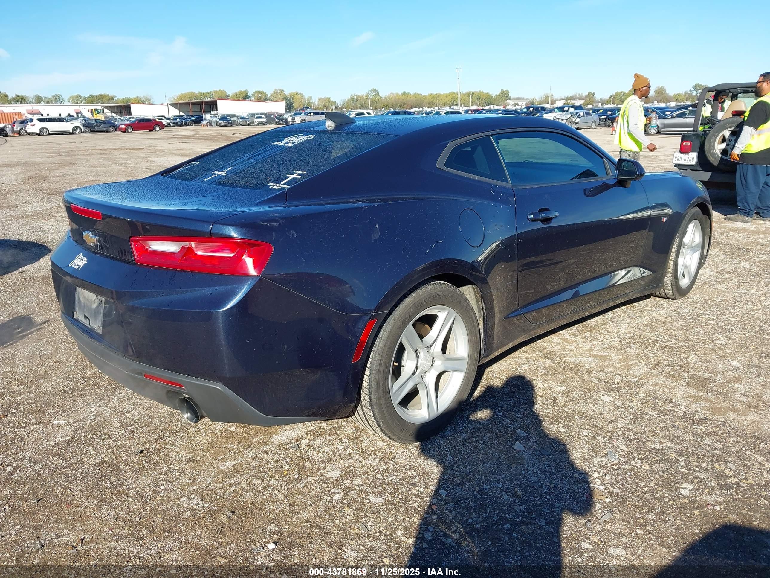 CHEVROLET CAMARO image 4